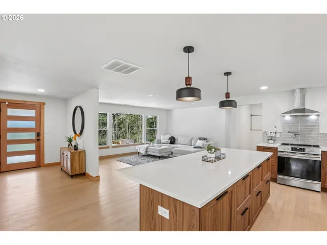 Kitchen/Living Room