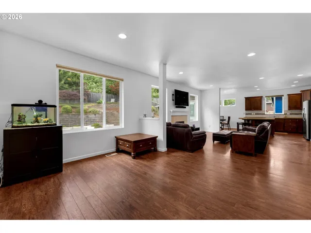 Living Room/Dining Room