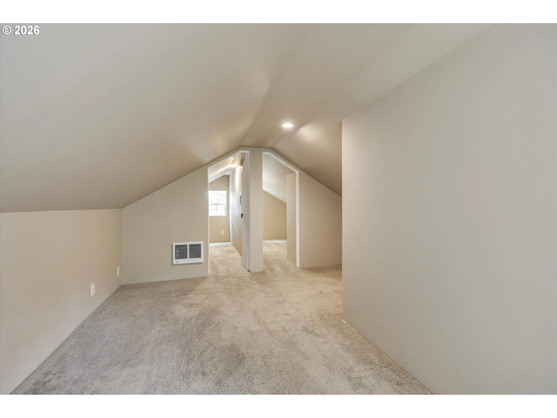 Bonus Room-Upper