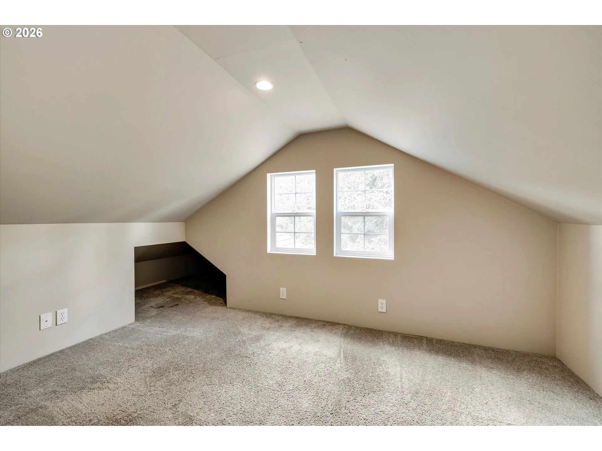 Bonus Room-Upper