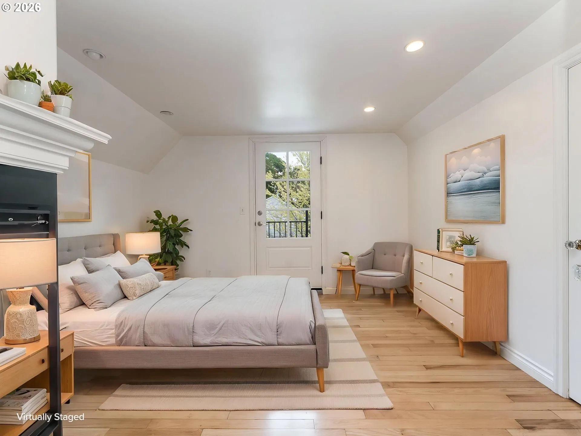 Owner's Suite Bedroom-Upper