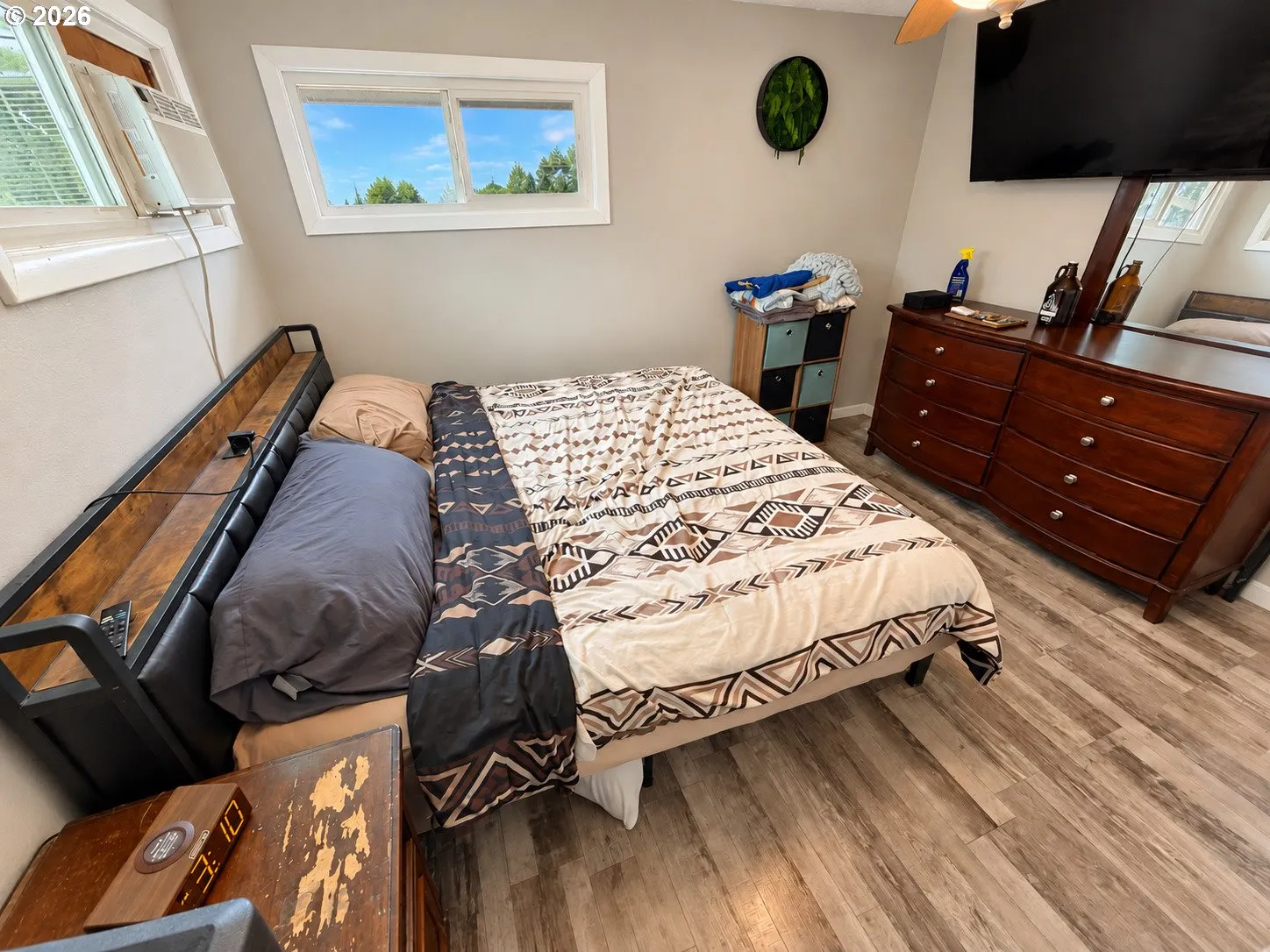 Bedroom, Primary