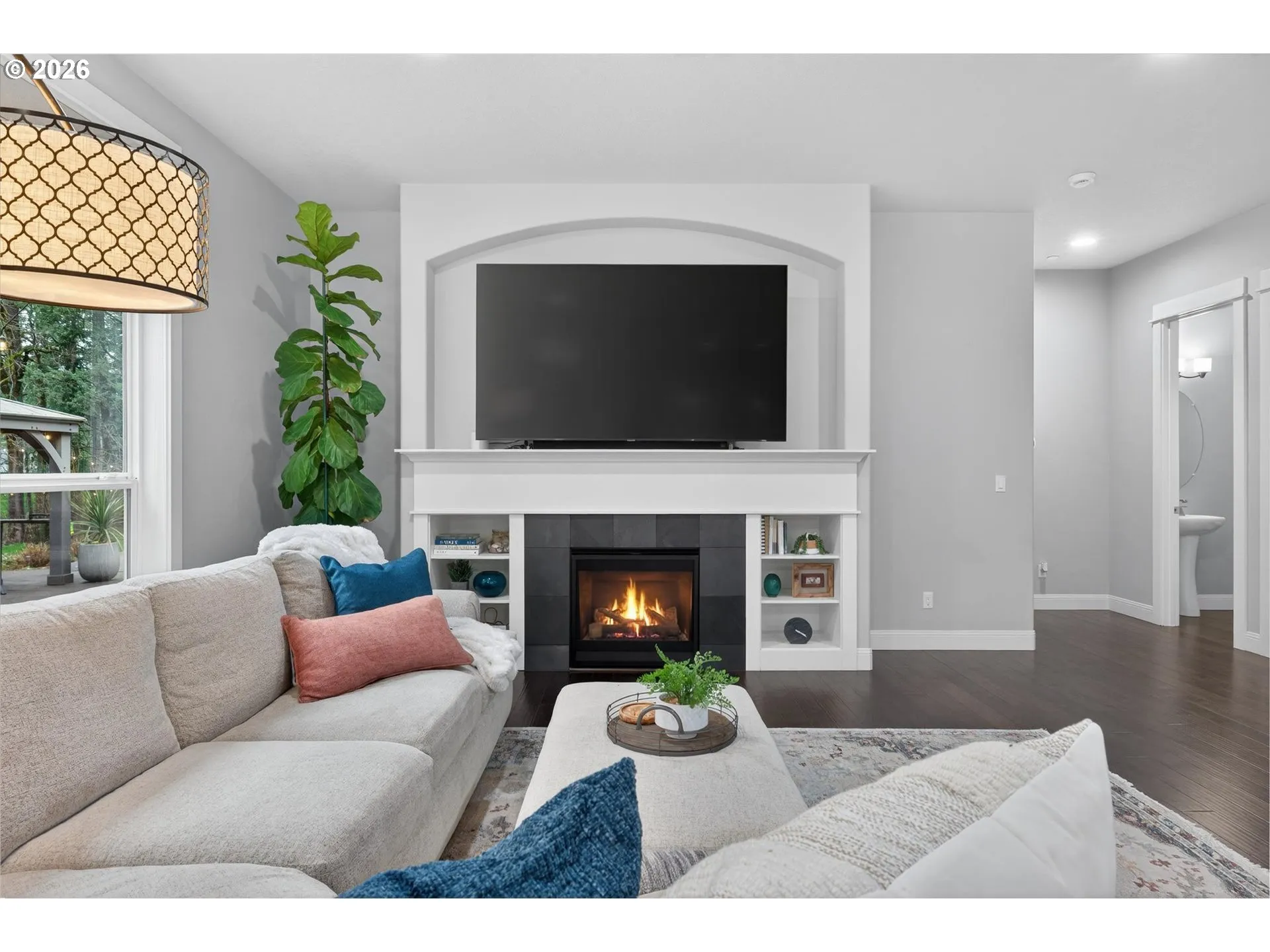 Living Room-Fireplace