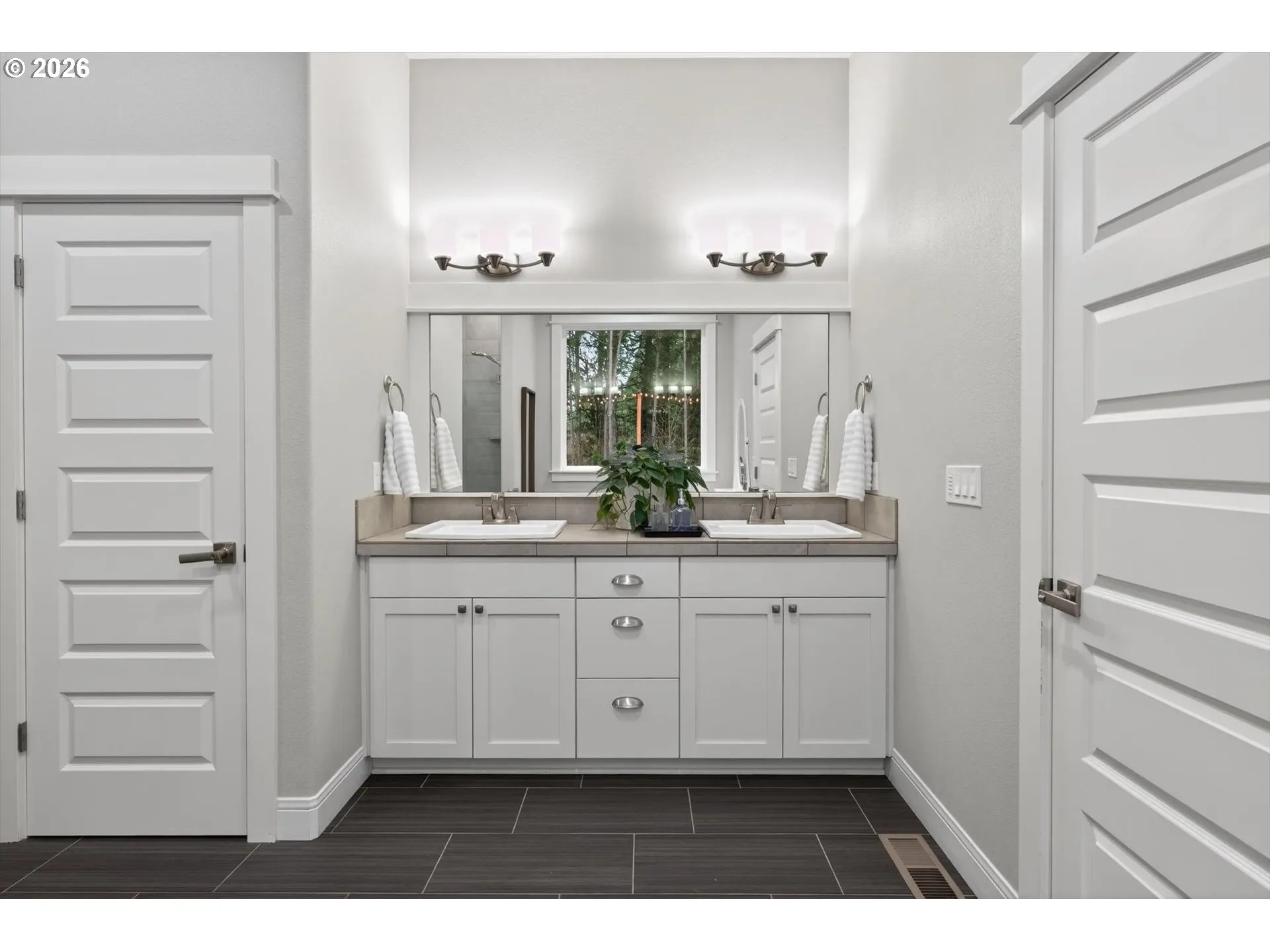 Primary Bedroom-Attached Bathroom