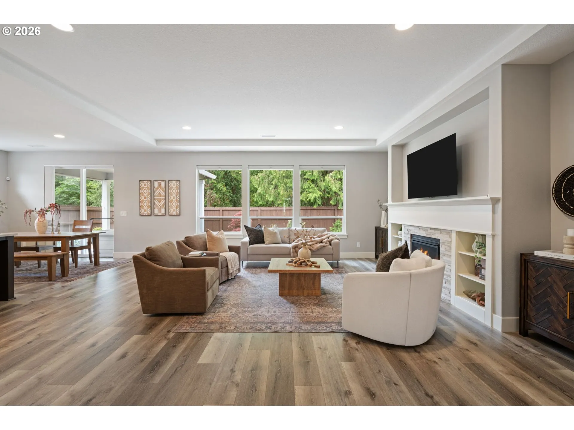Living Room-Fireplace