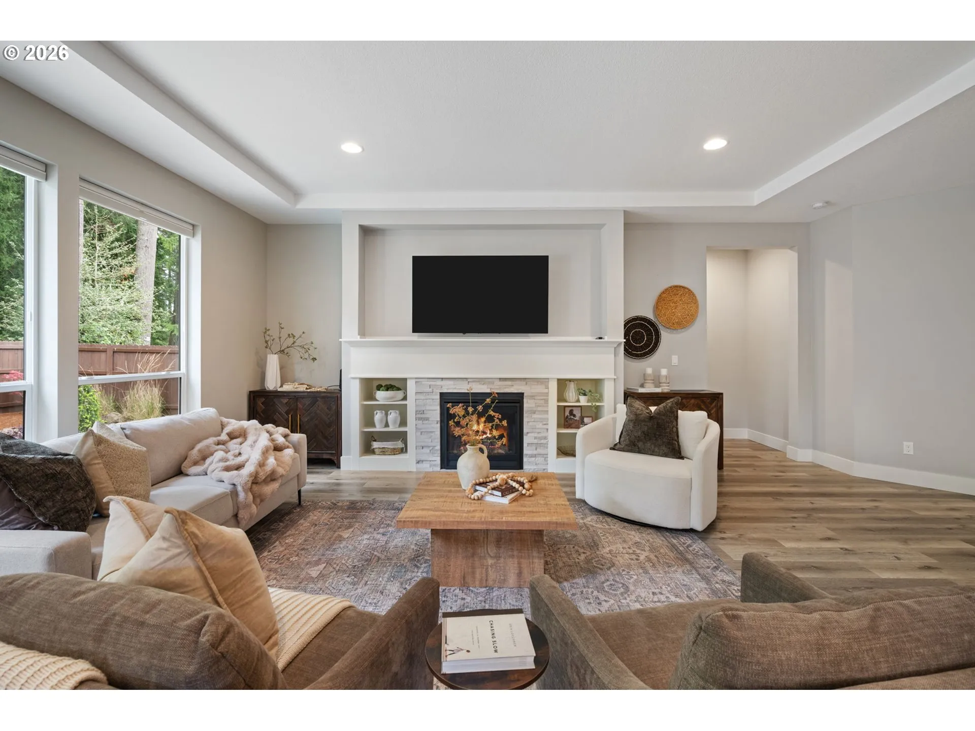 Living Room-Fireplace