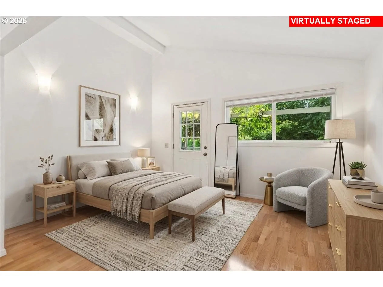 Bedroom, Primary