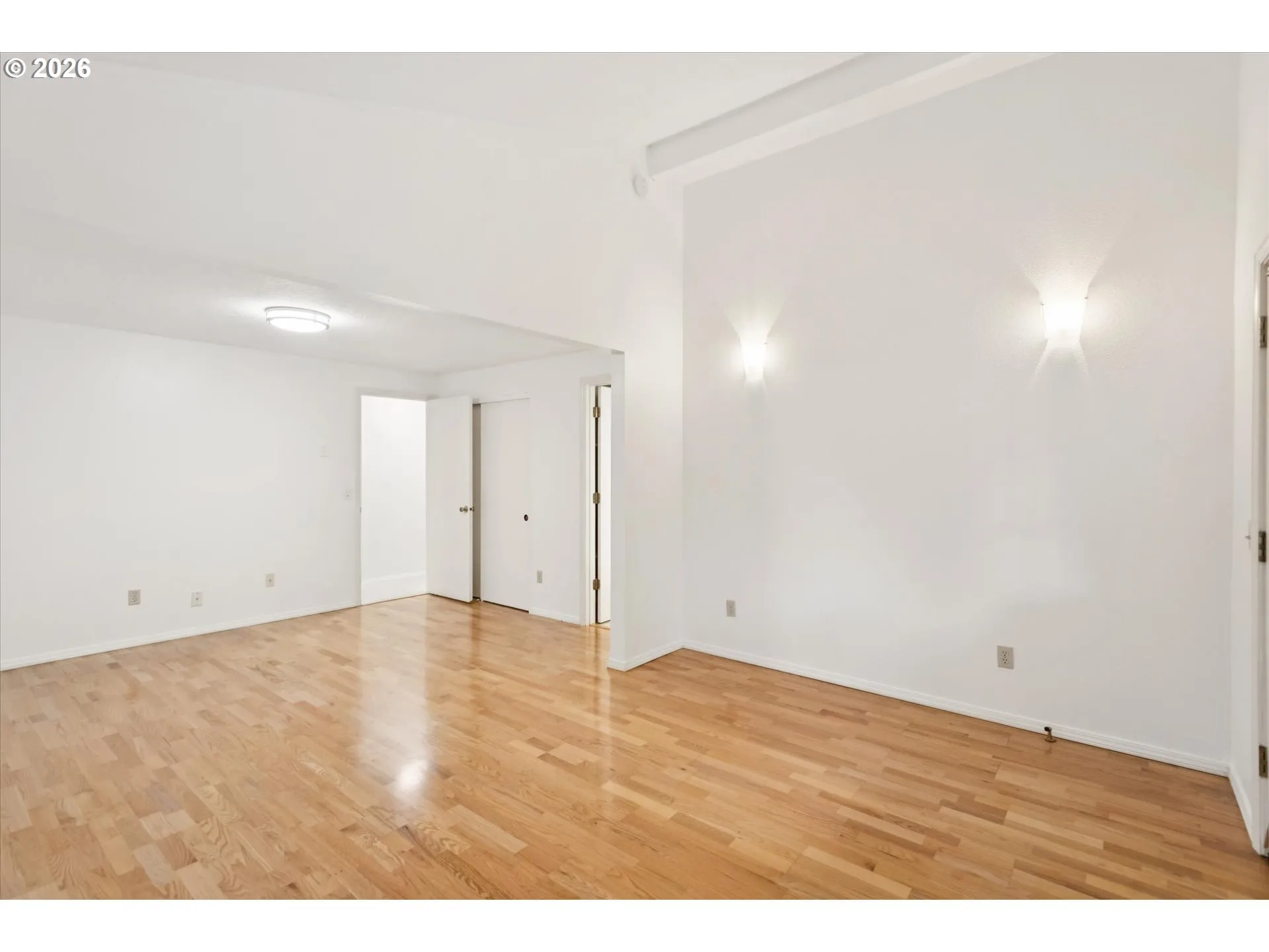 Bedroom, Primary