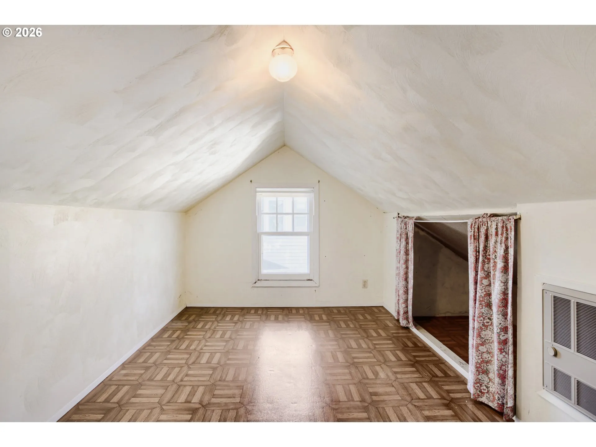 Bedroom-#3 Upper