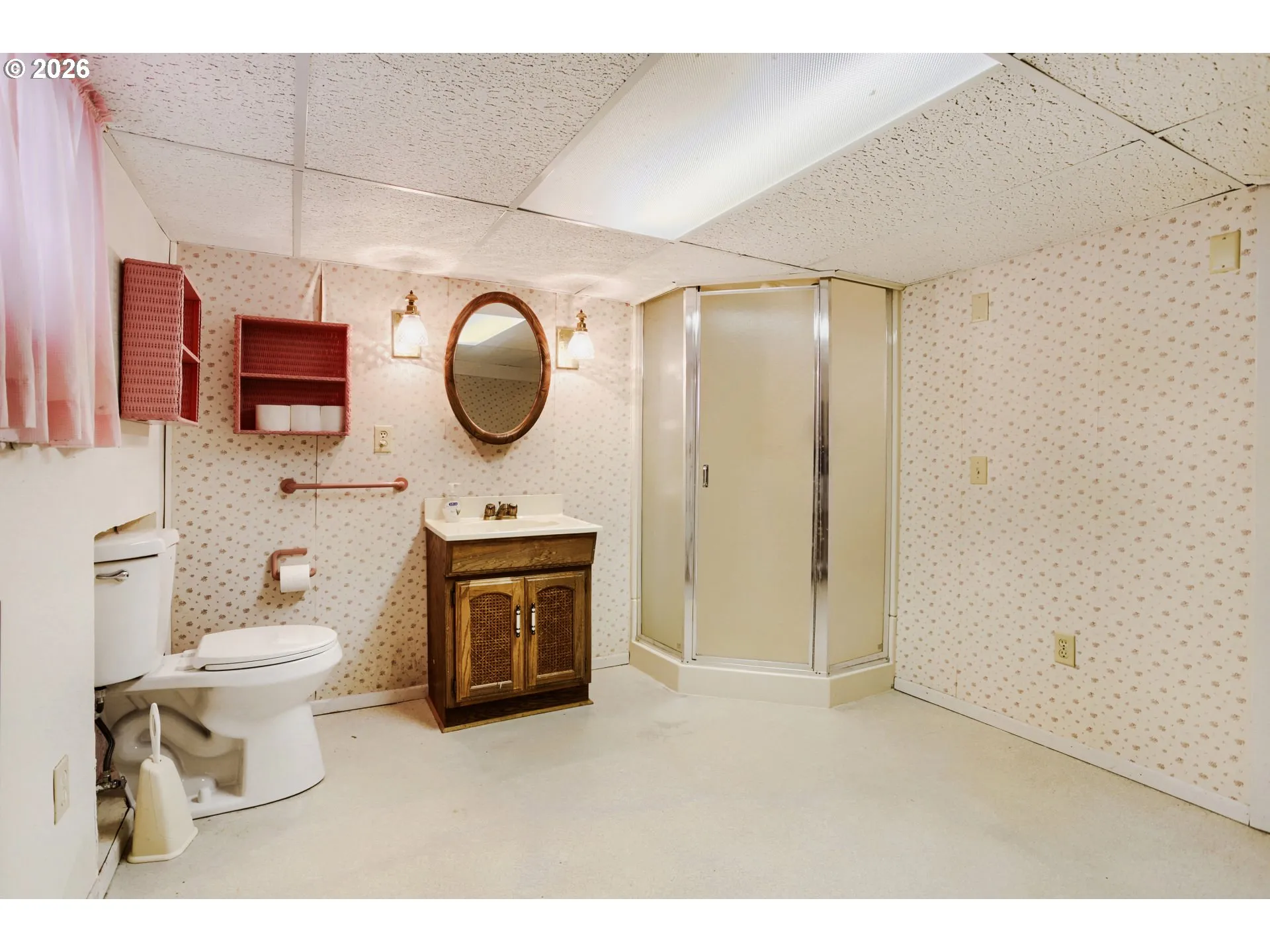 Bathroom-Lower
