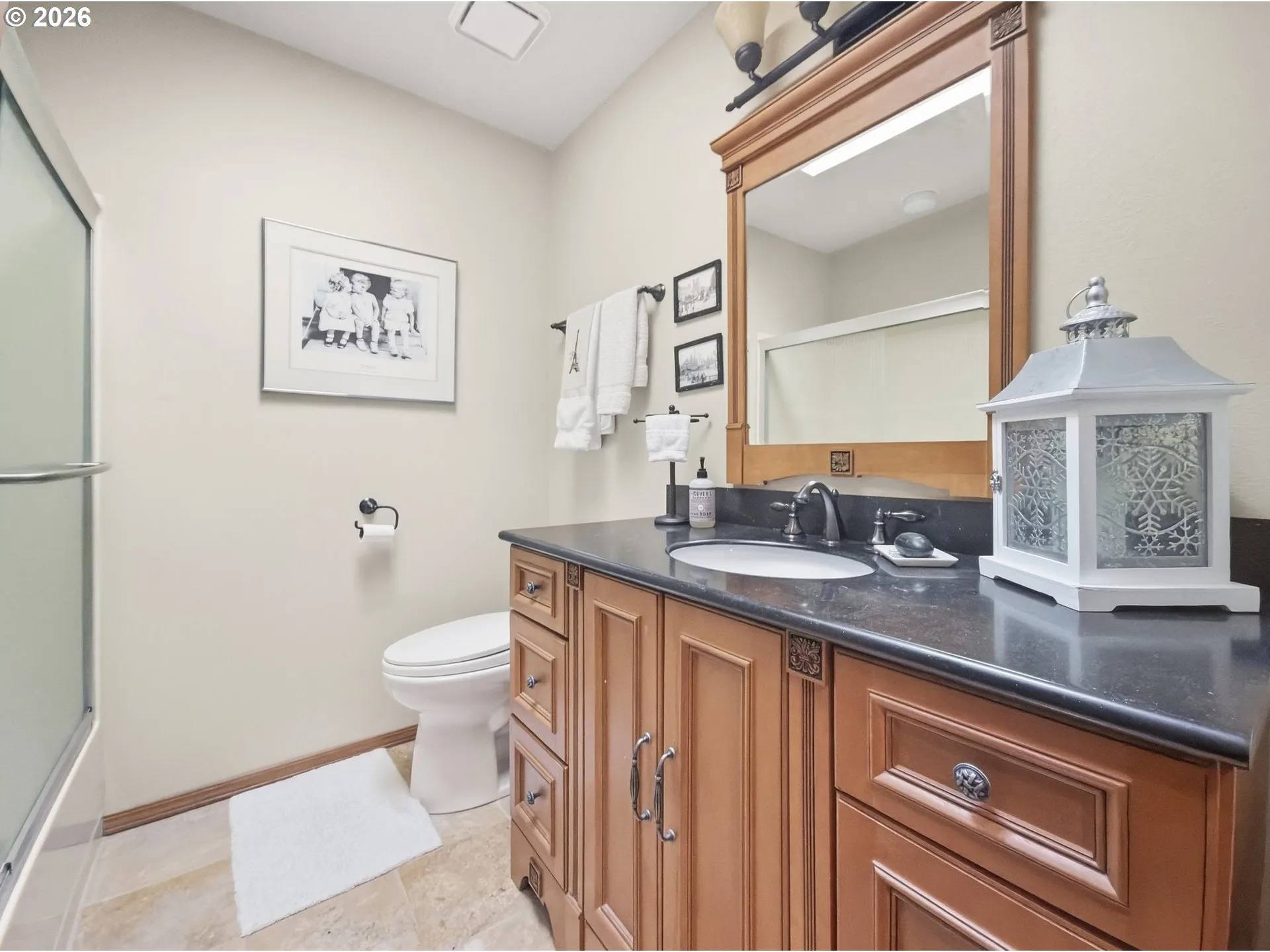Bathroom-Upper
