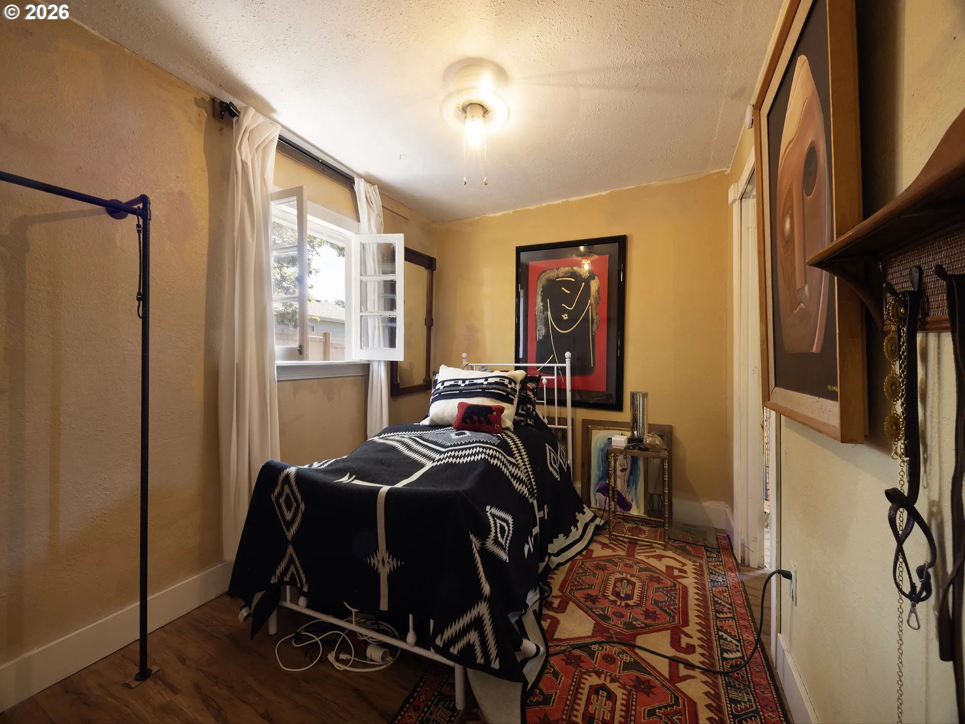 Bedroom, Primary