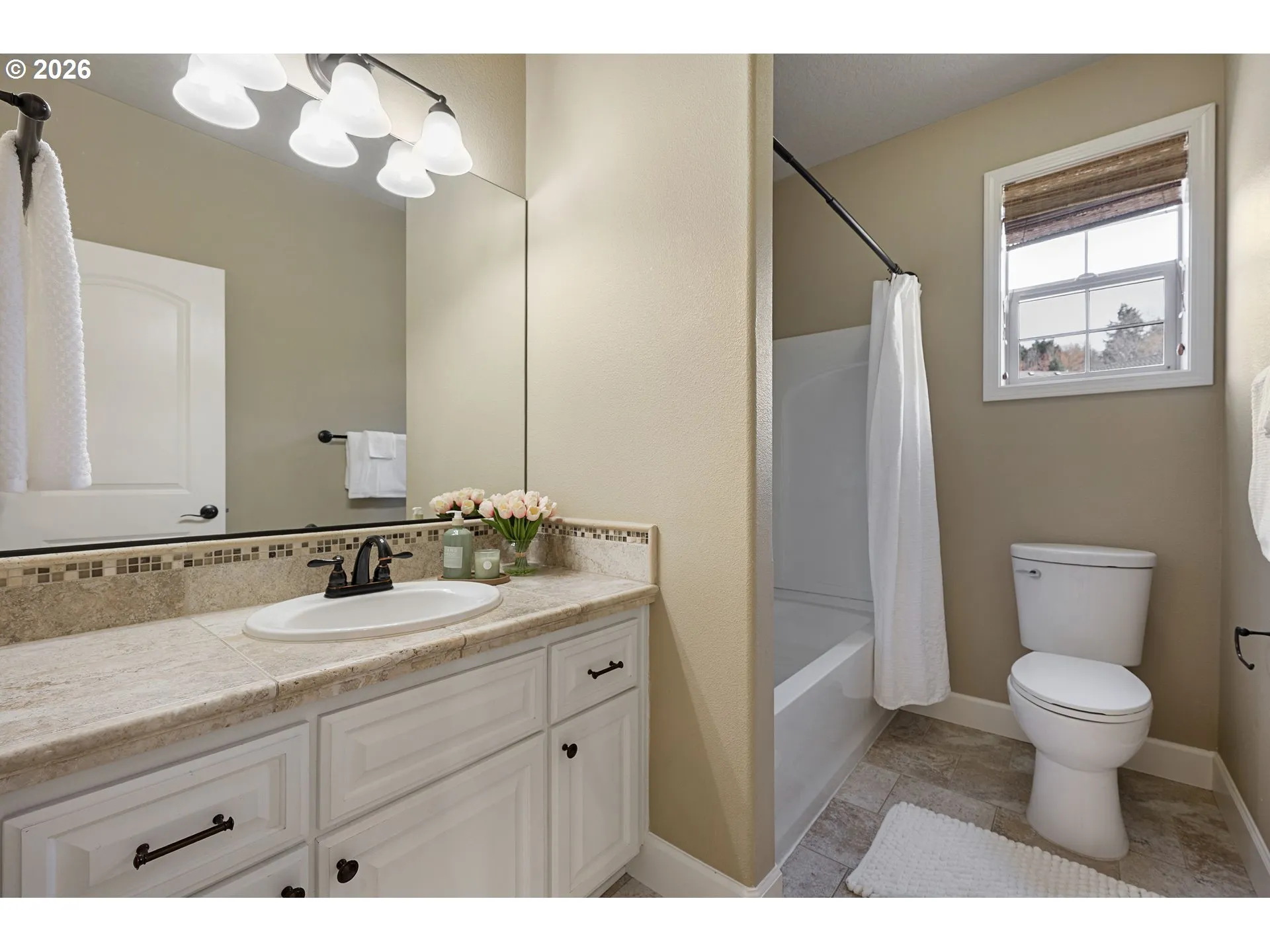 Bathroom-Upper