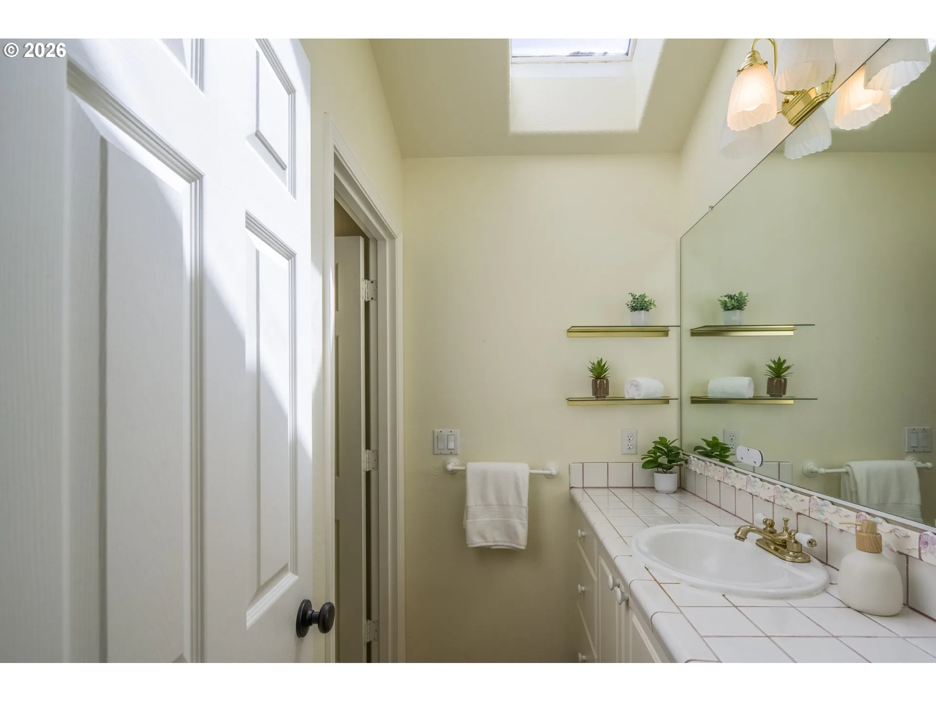 Bathroom, Attached