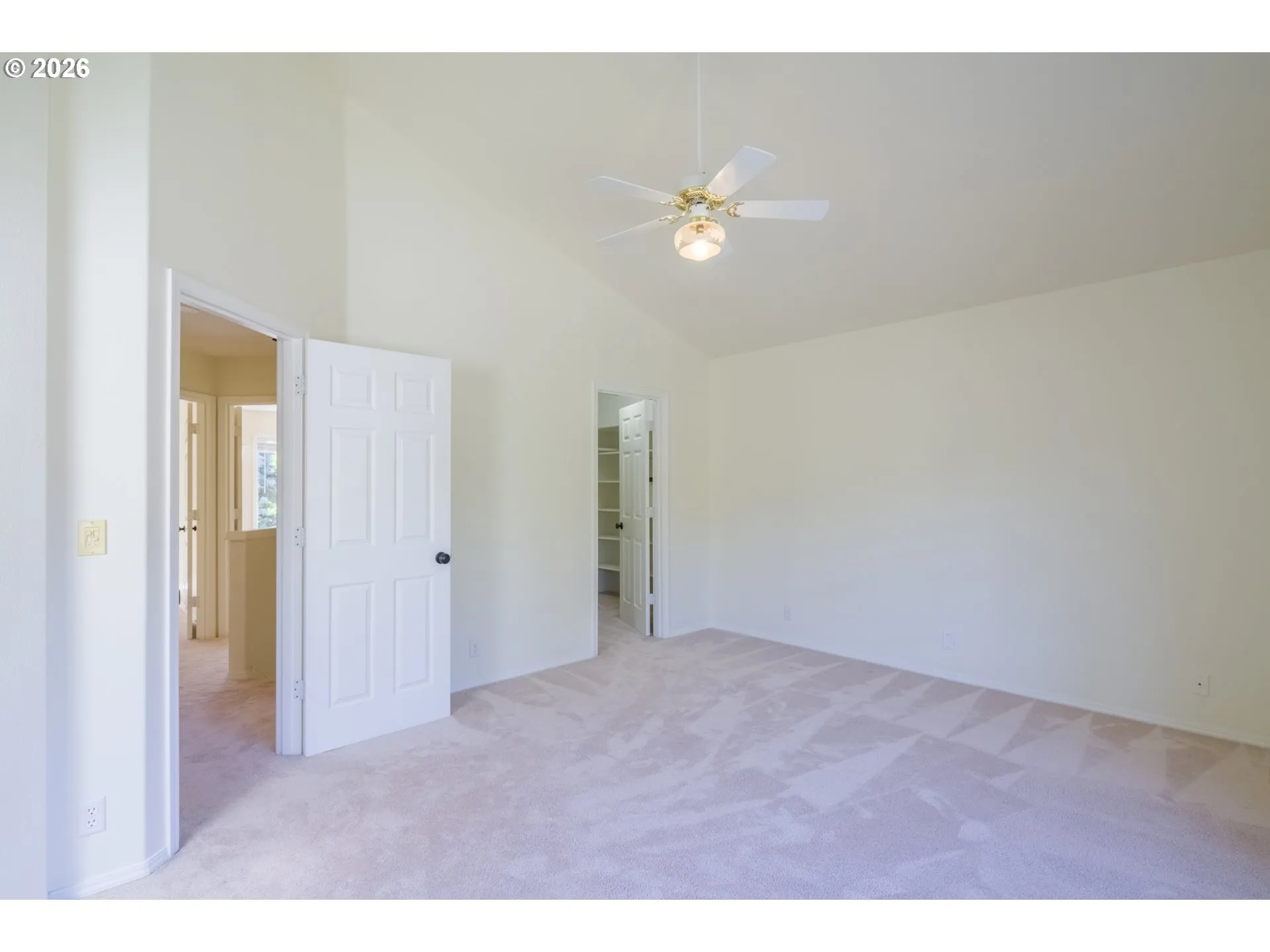 Bedroom-Walk-In Closet