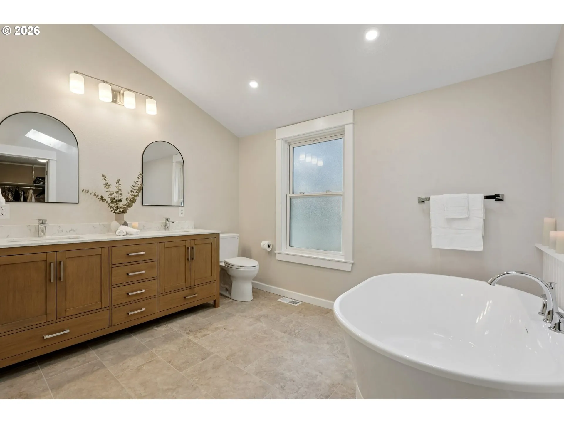 Owner's Suite Bathroom-Garden Tub