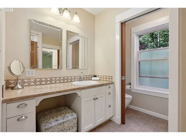 Bathroom-Walk in Shower