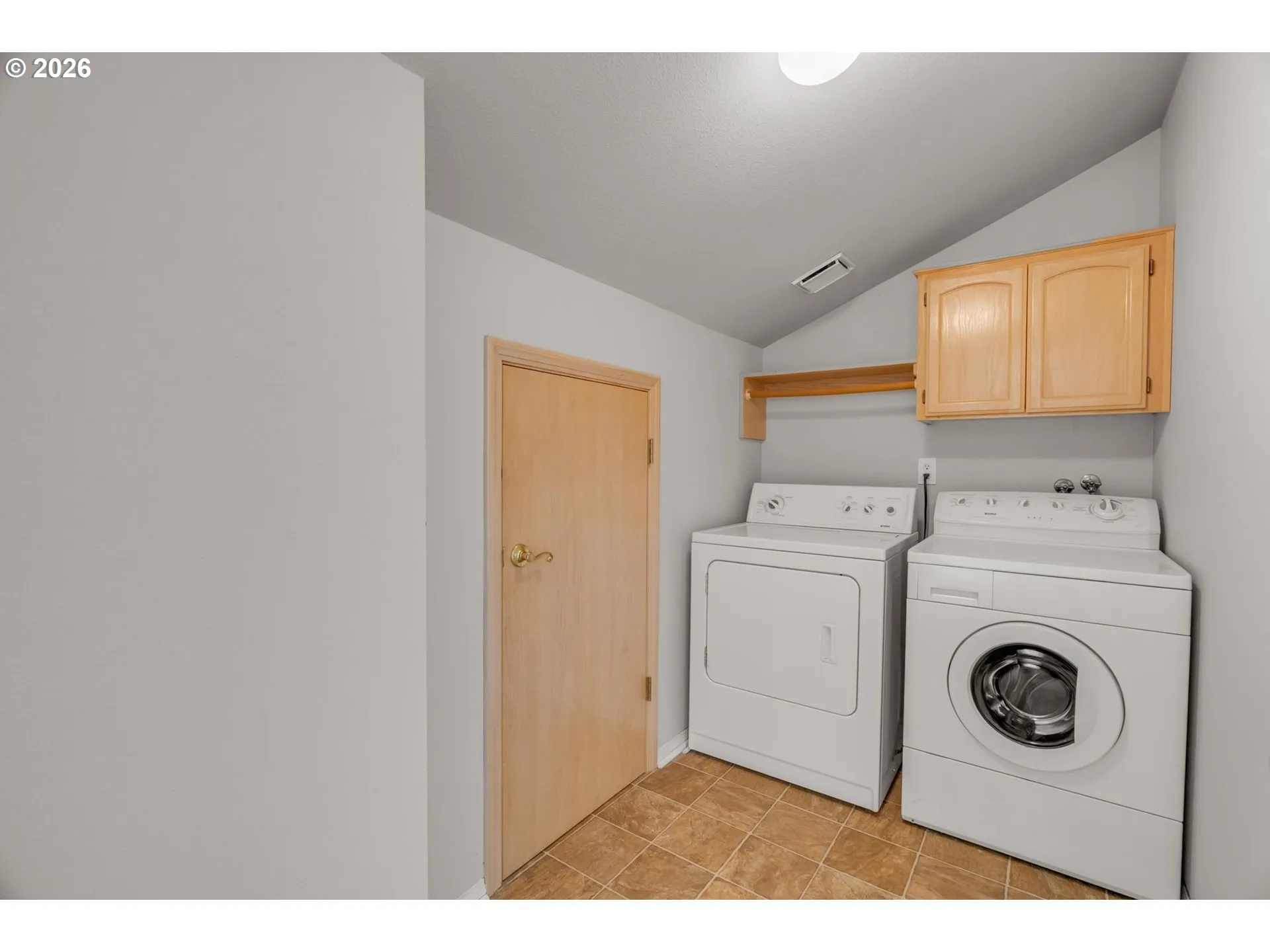 Laundry-Upper