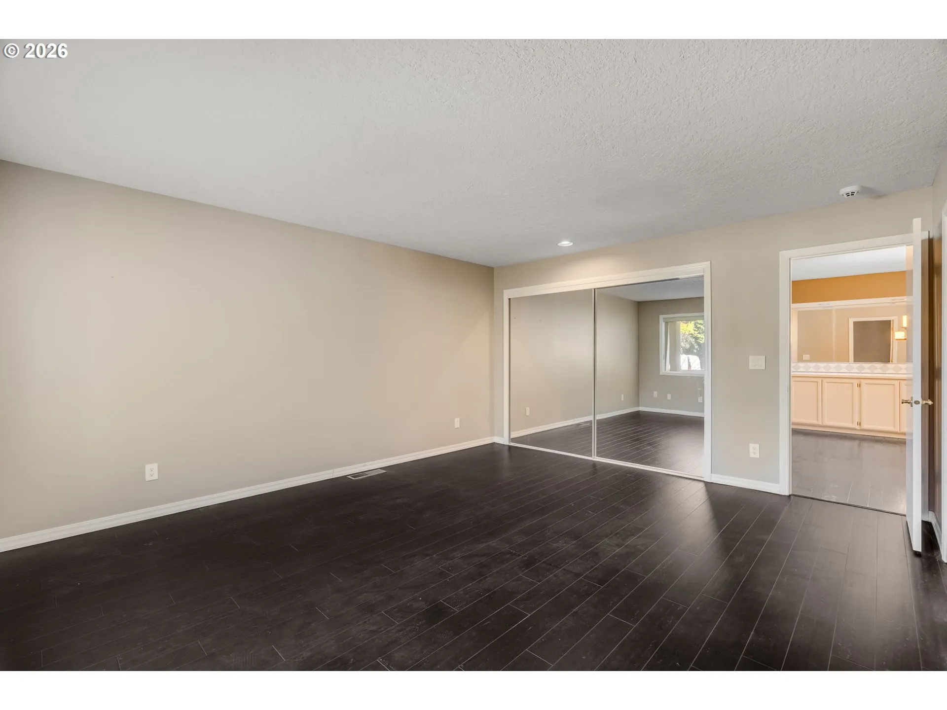 Bedroom-Main