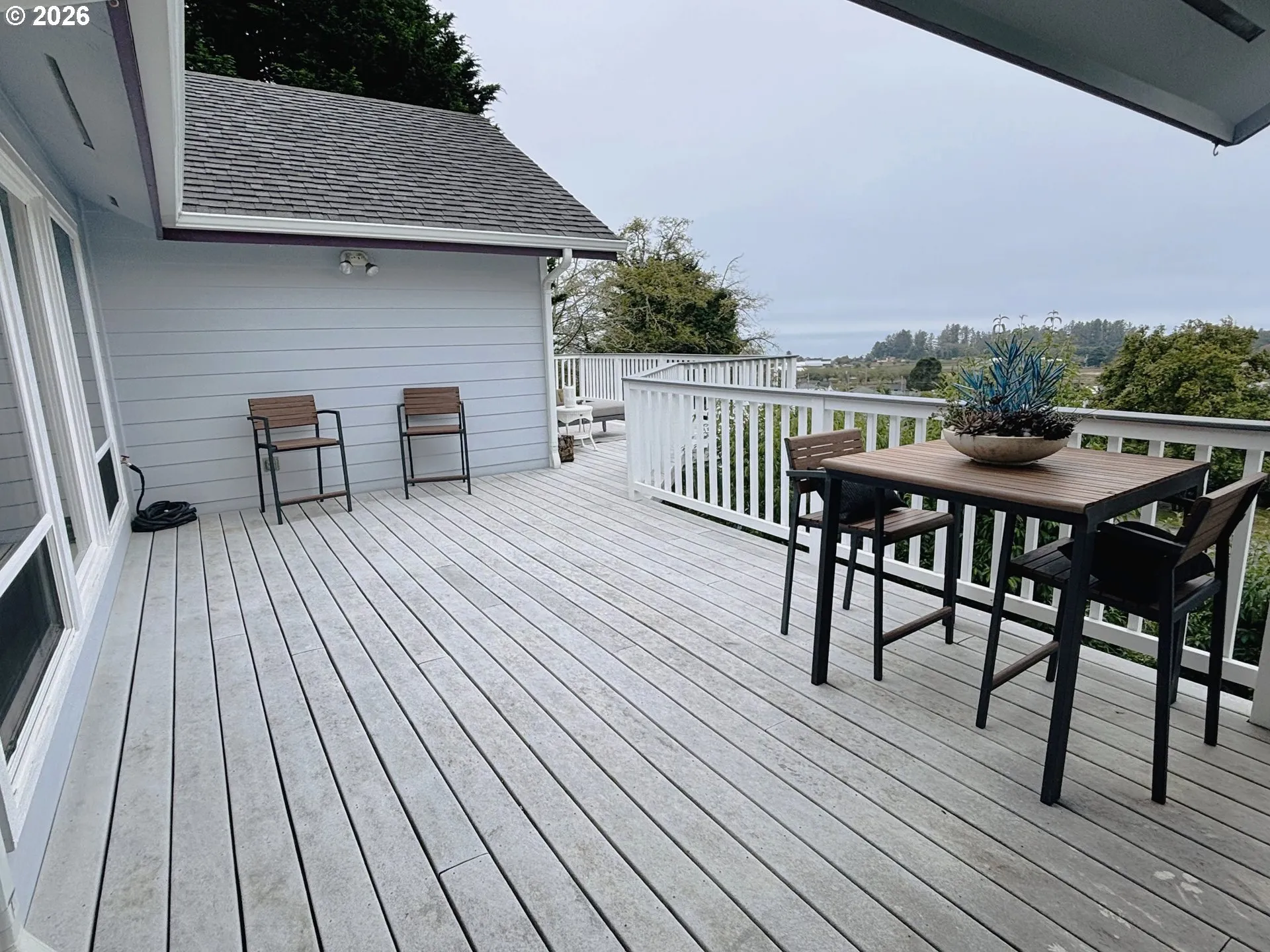 Deck-Main
