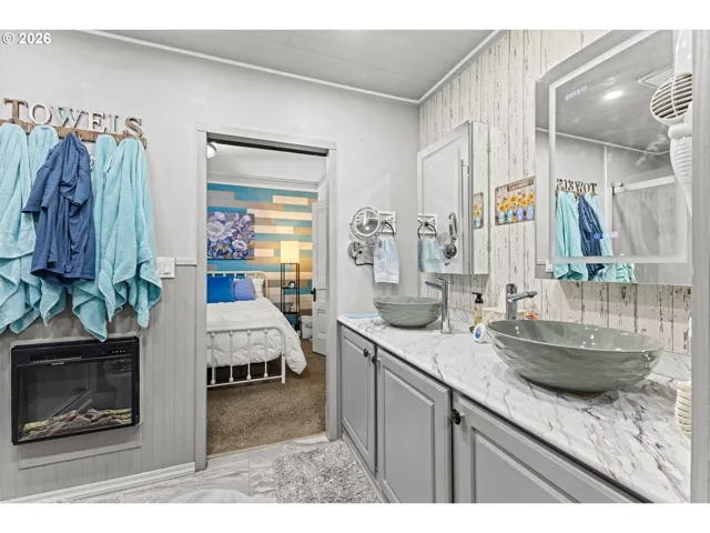 Bathroom-Double Sinks
