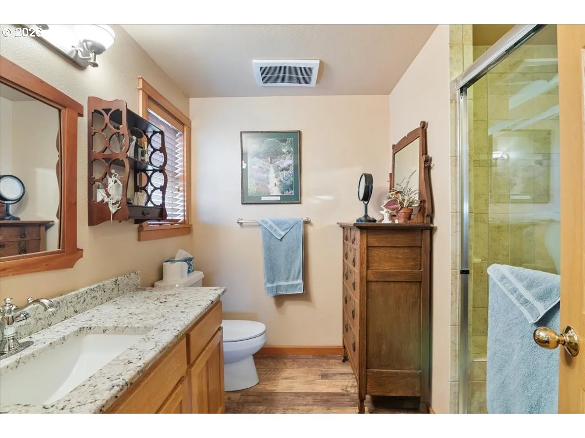 En Suite Bathroom