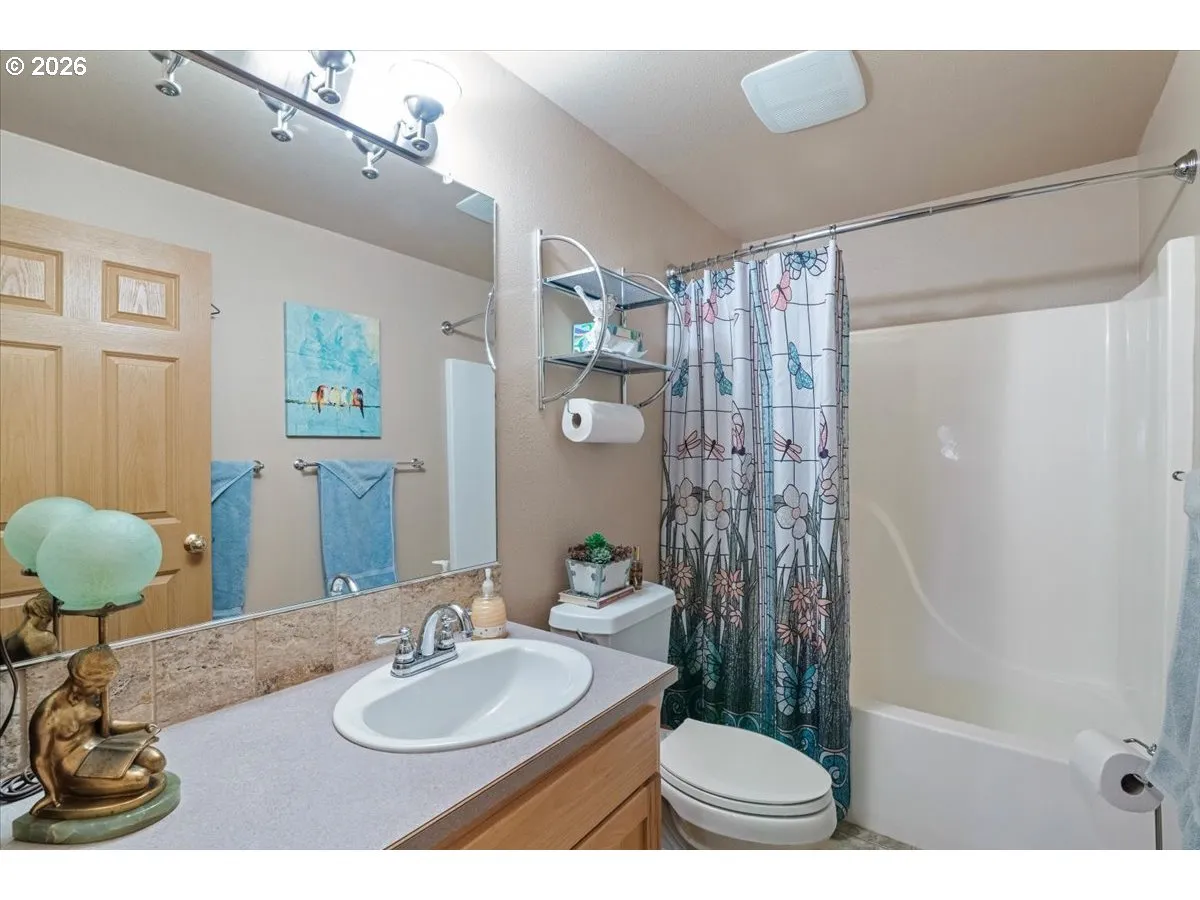 Bathroom-Hall