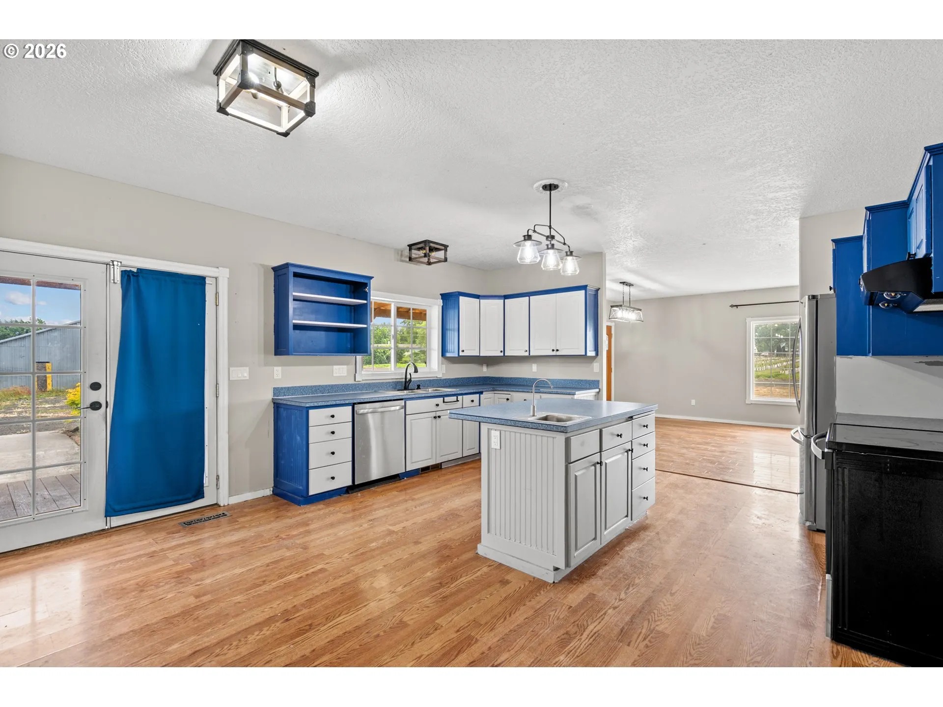 Kitchen-Island