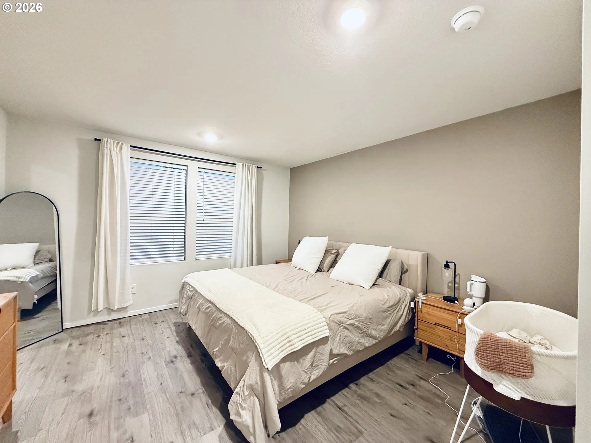 Primary Bedroom-Upper