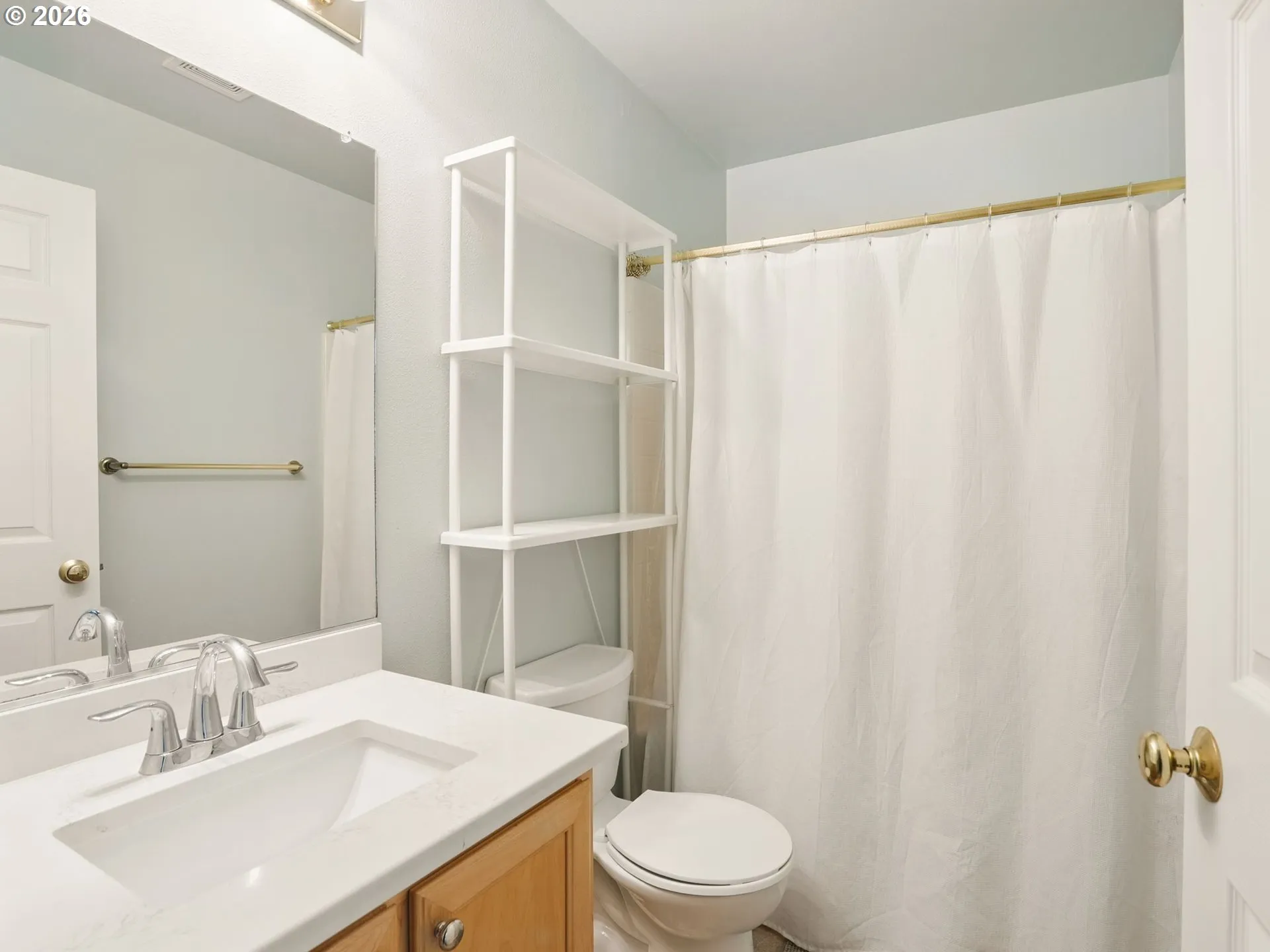 Bathroom-Upper