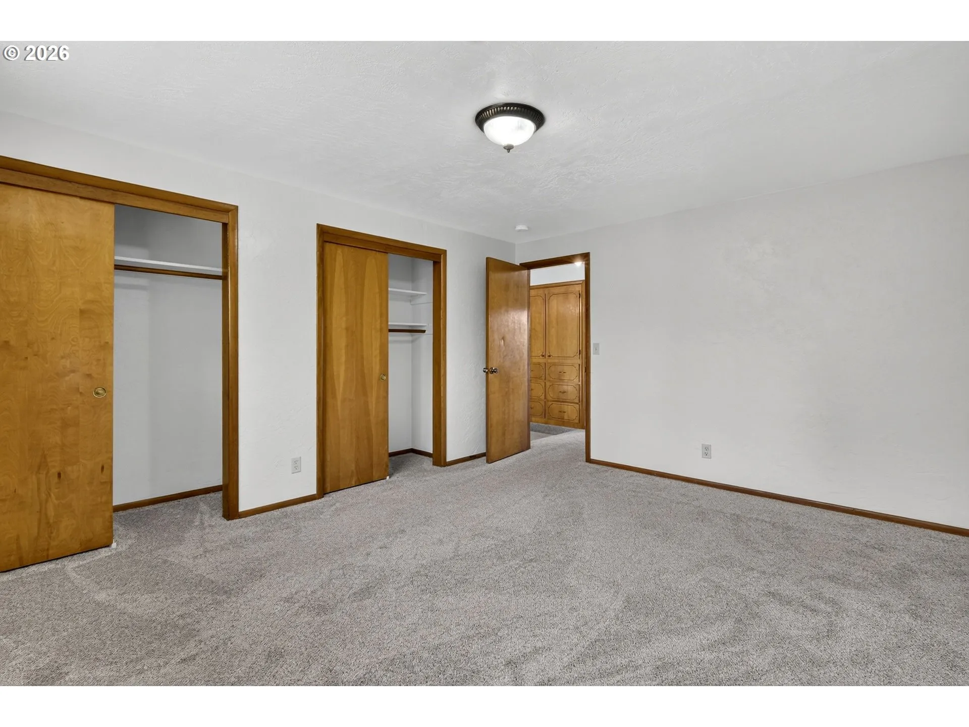 Bedroom, Primary