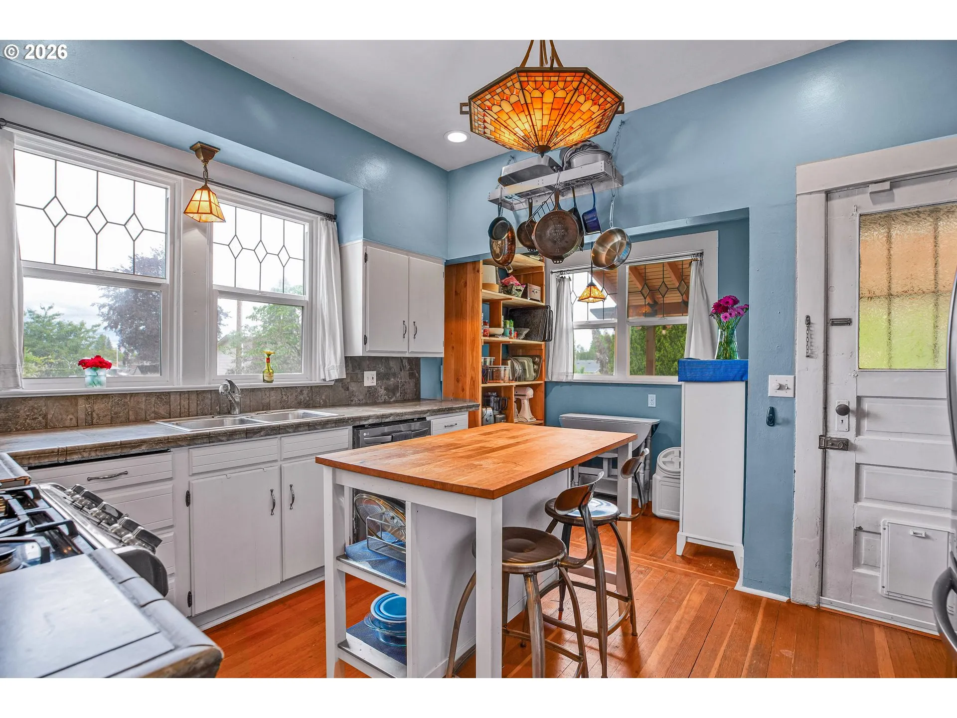 Kitchen-Island