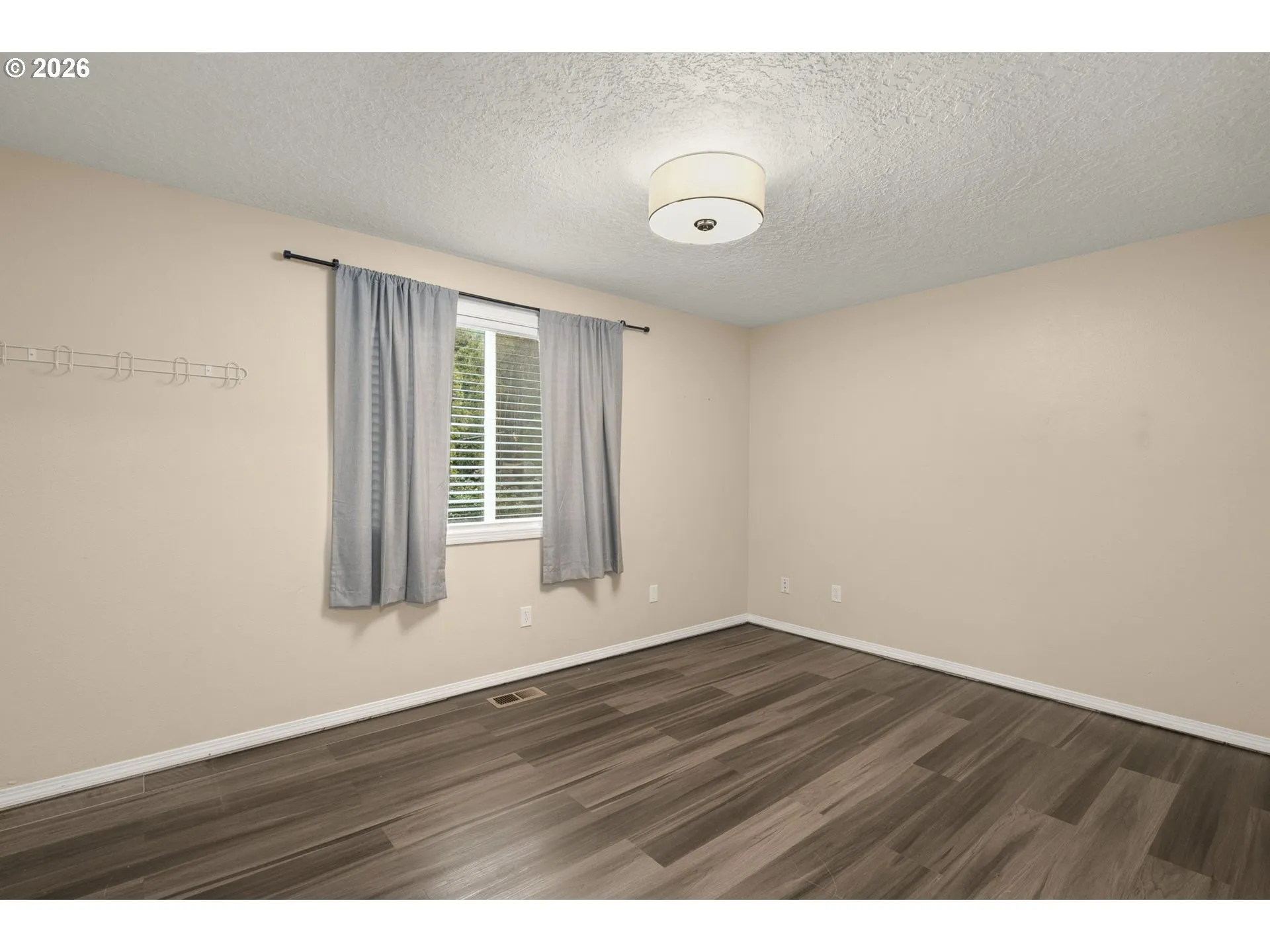 Bedroom-Main