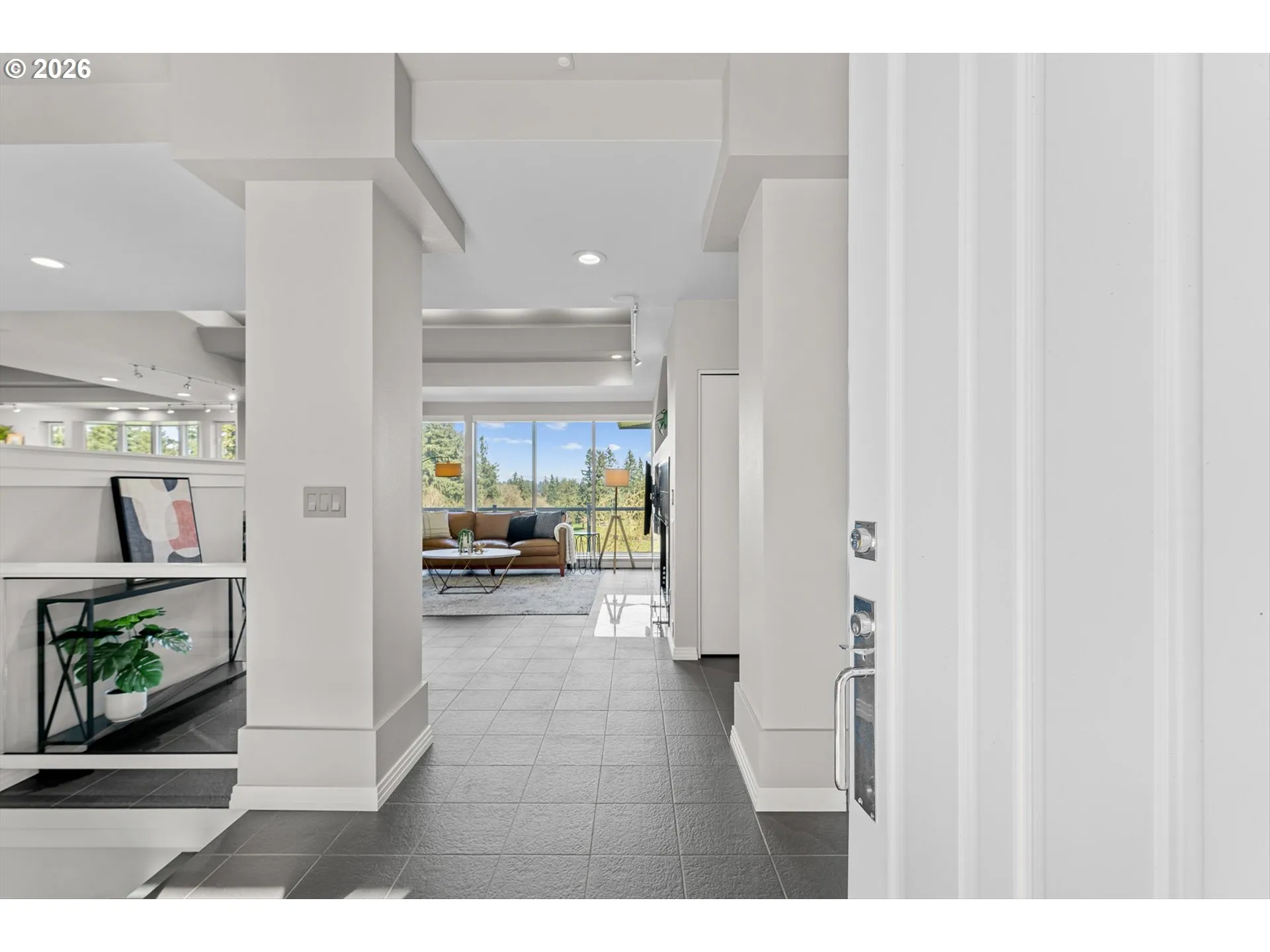 Entrance/Foyer