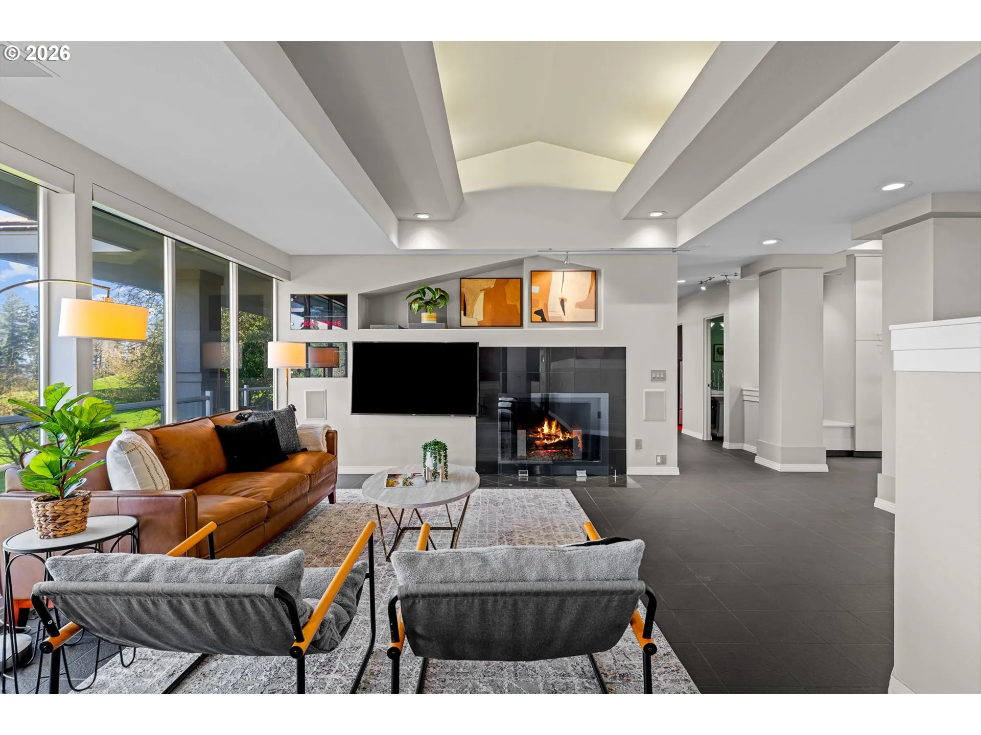 Living Room-Fireplace