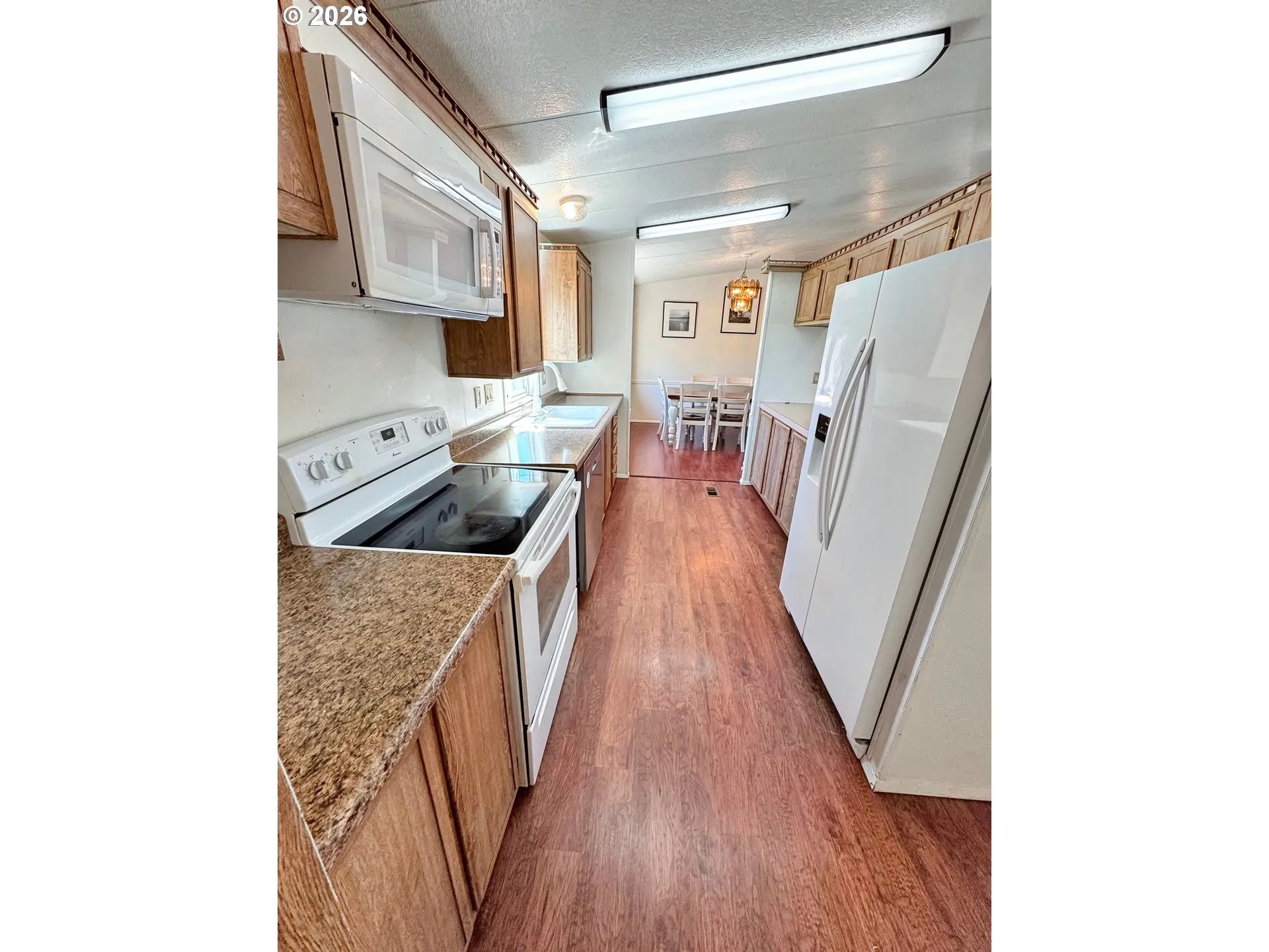Kitchen-Wide Angle/Fisheye