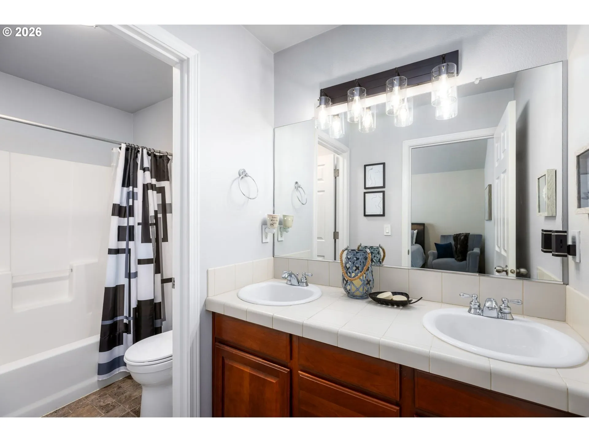 Bathroom, Attached