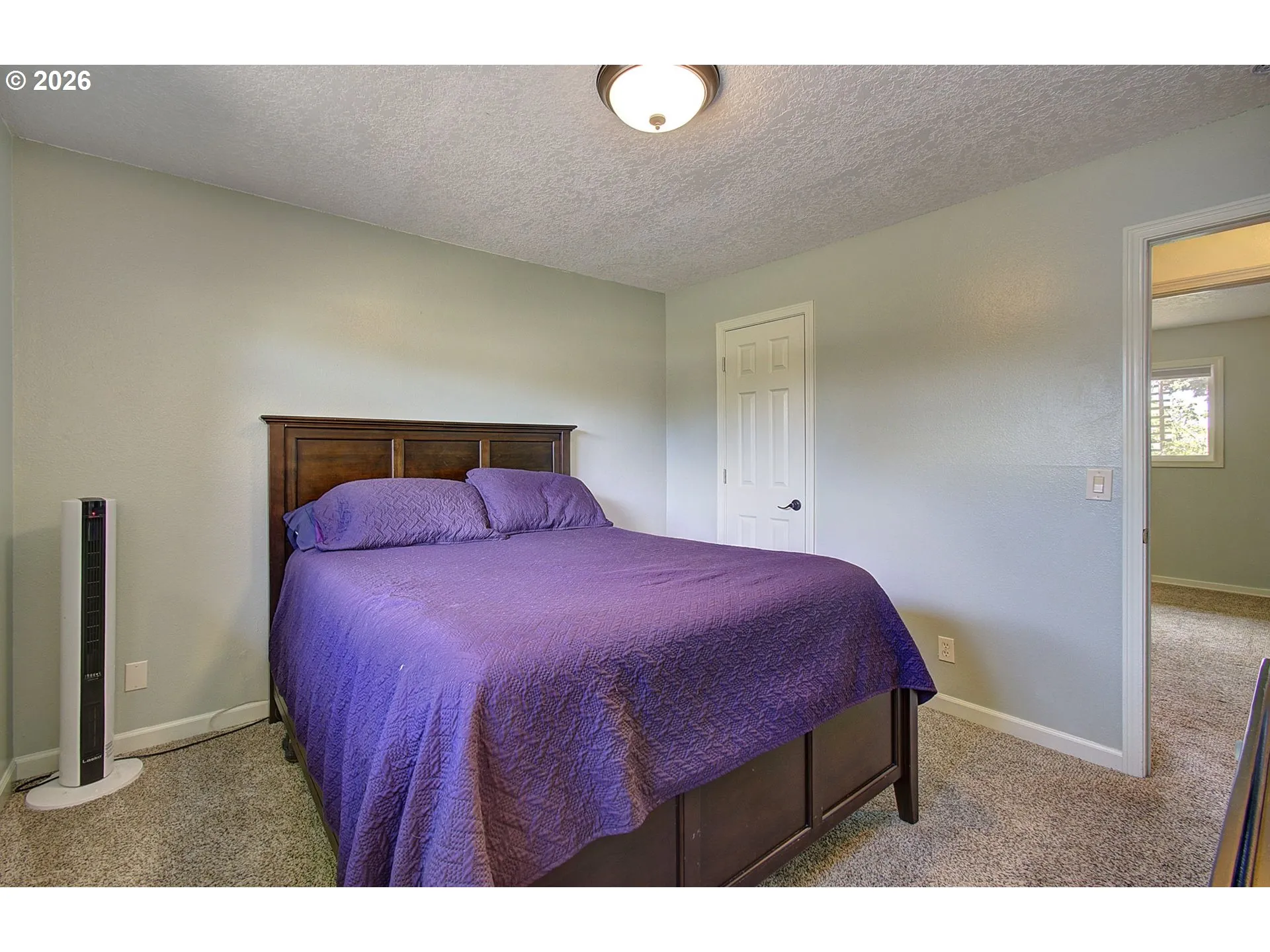 Bedroom, Primary