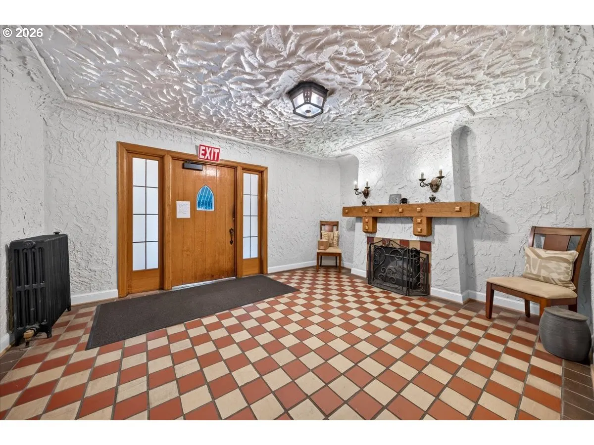 Entrance/Foyer