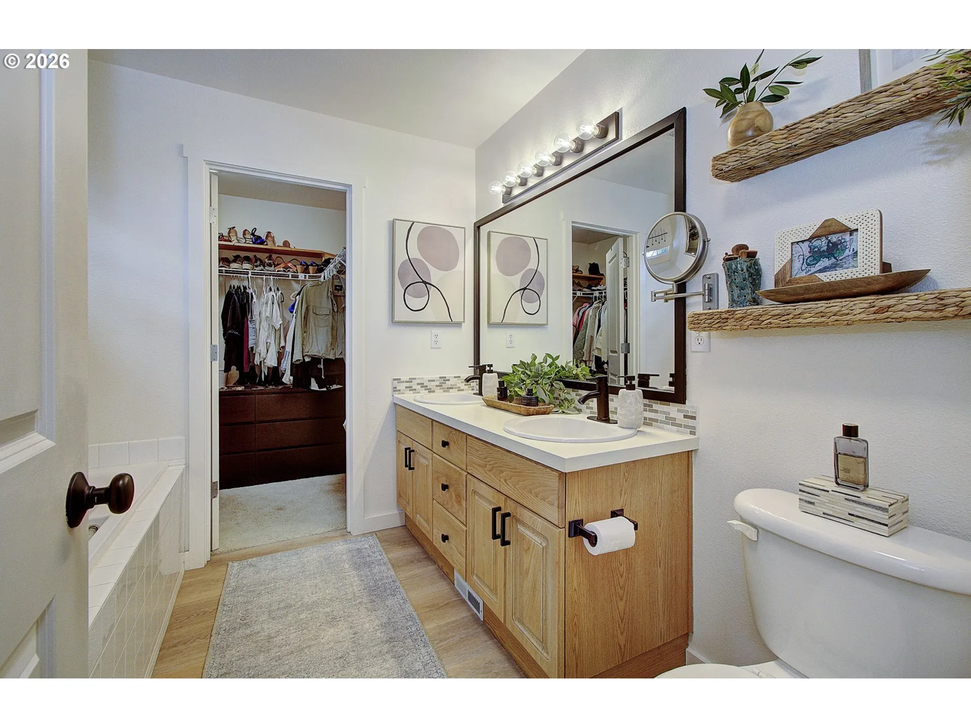 Bathroom, Attached-Walk in Shower