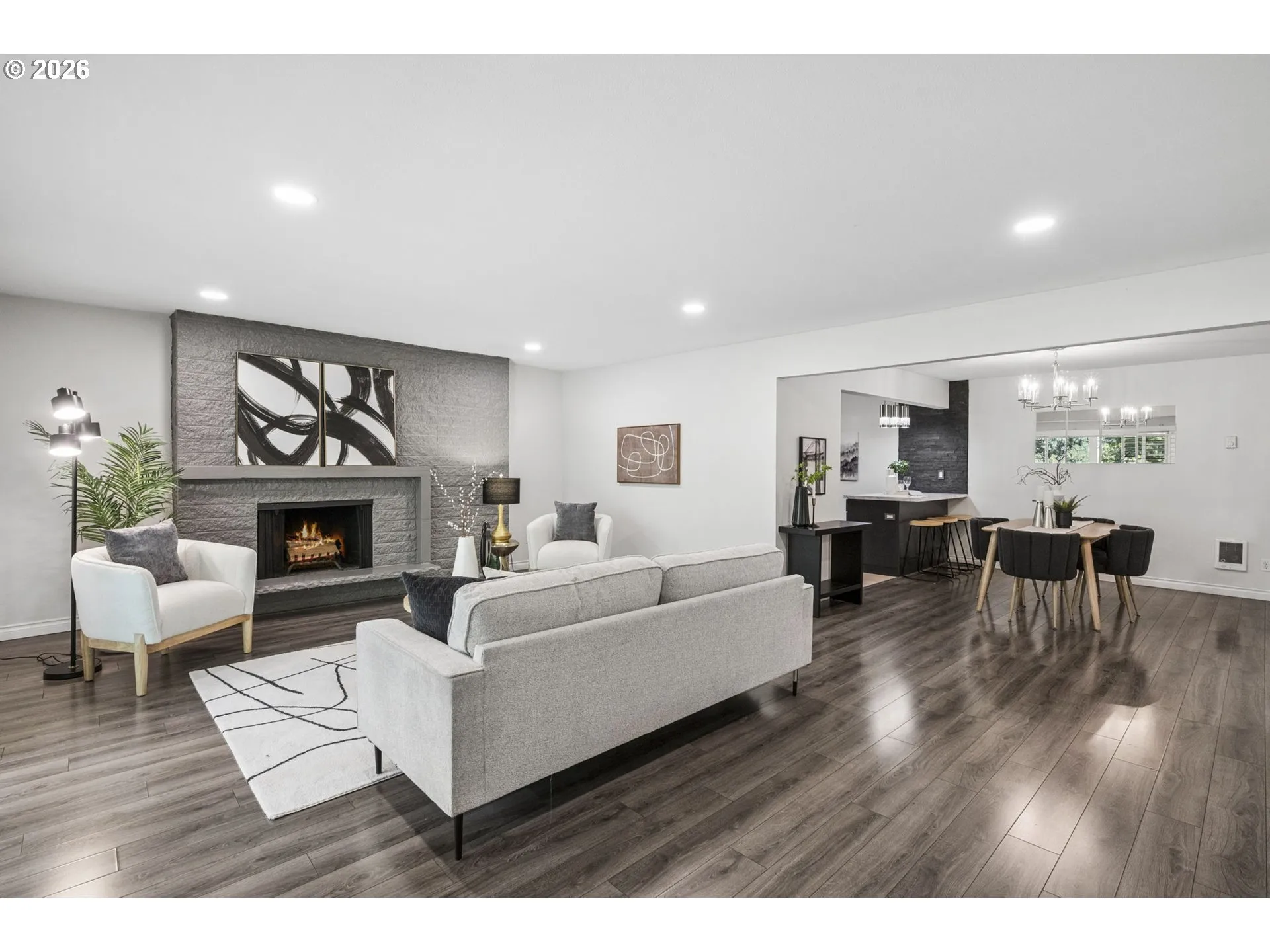 Living Room/Dining Room