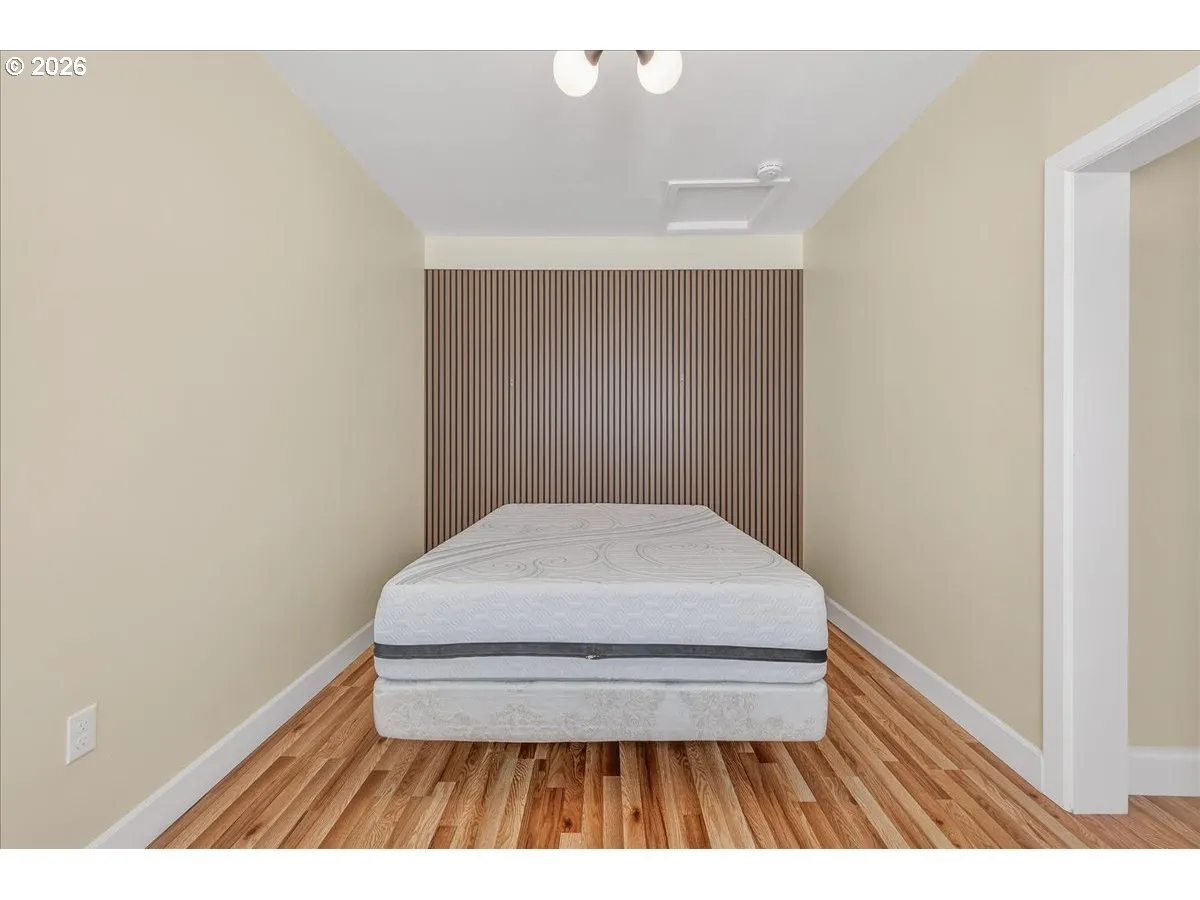 Bedroom, Primary-Walk-In Closet