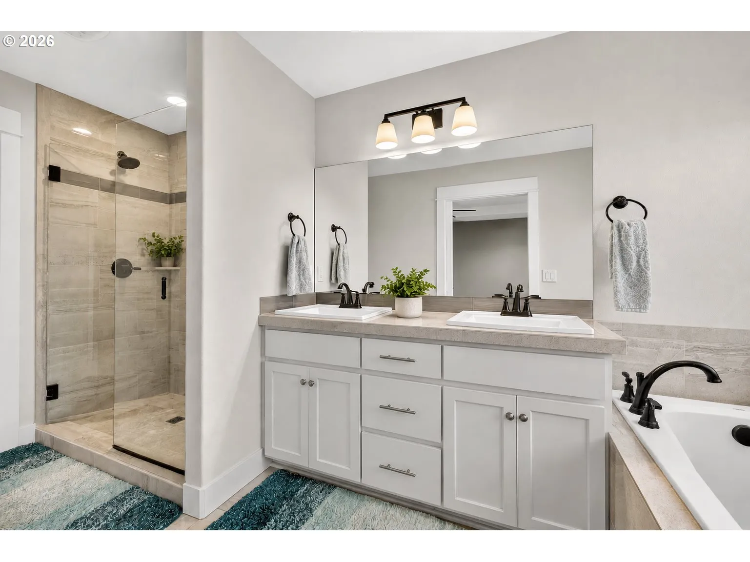 Bathroom, Attached-Upper