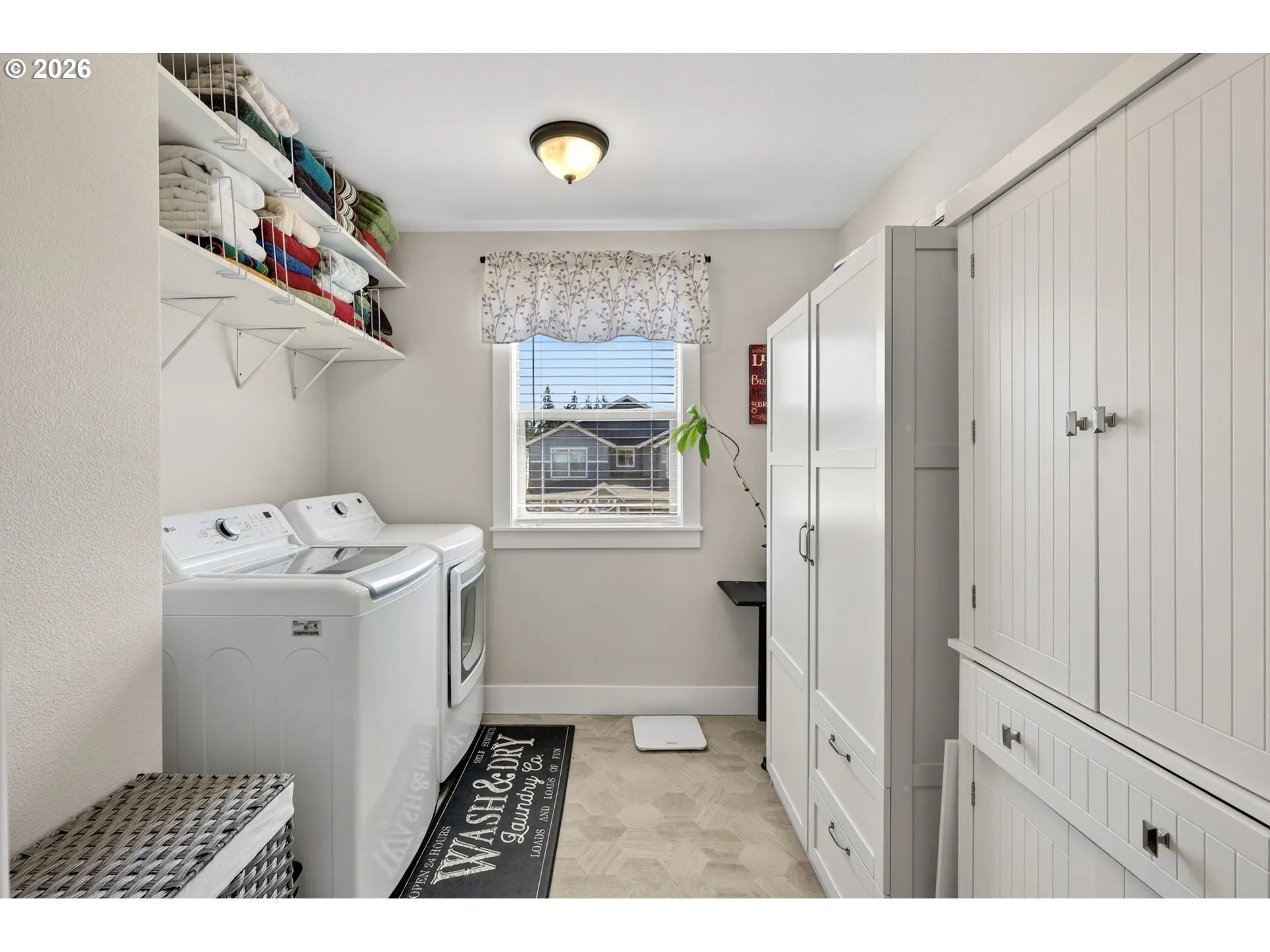 Laundry-Upper