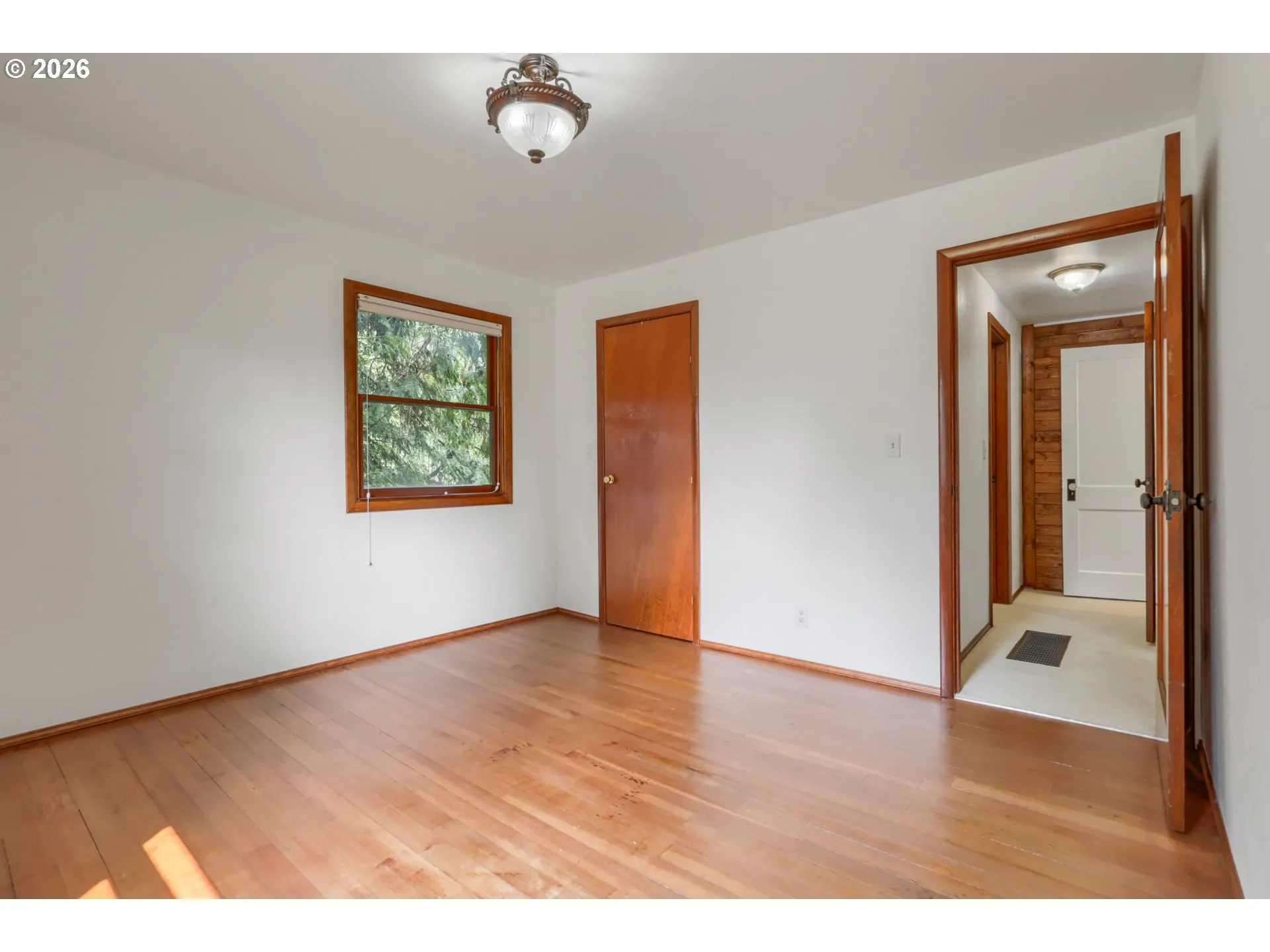Bedroom-Main