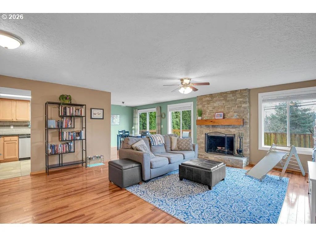 Living Room/Dining Room-Ceiling Fan