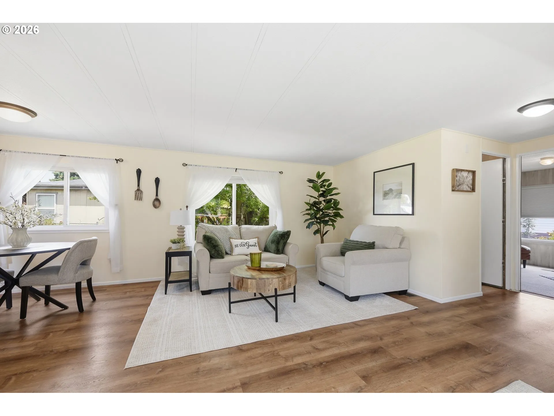 Living Room/Dining Room