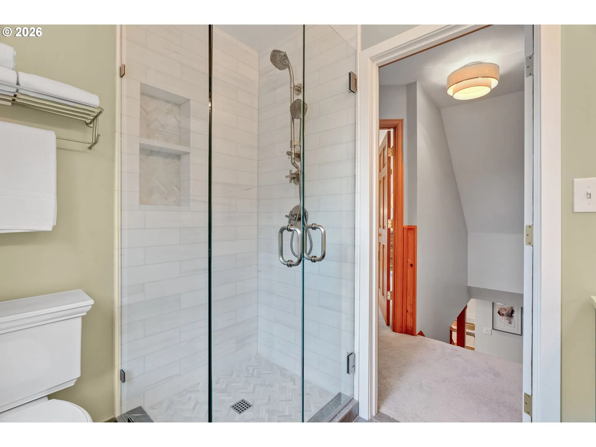 Bathroom-Upper