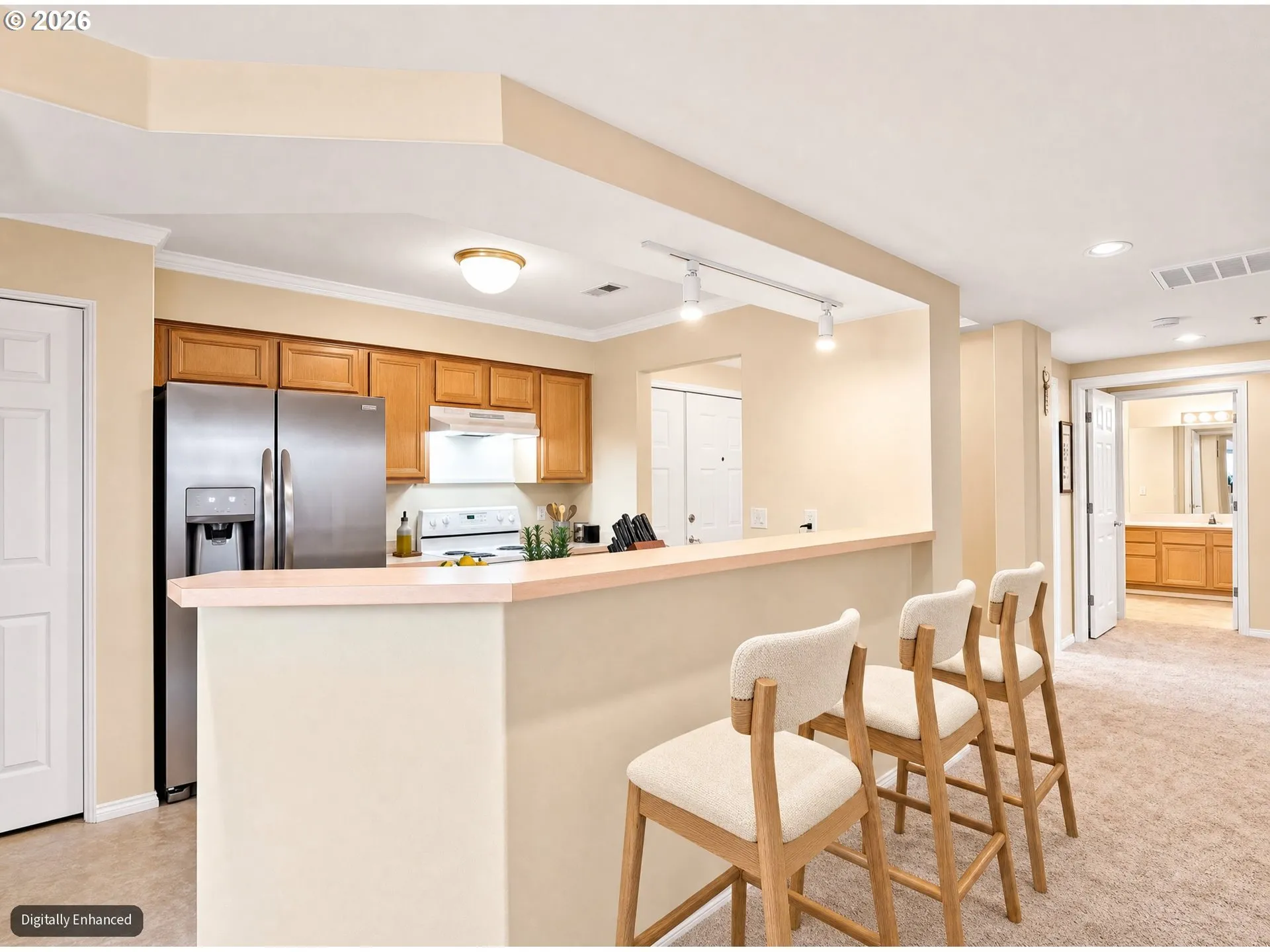 Kitchen/Dining Room-Island