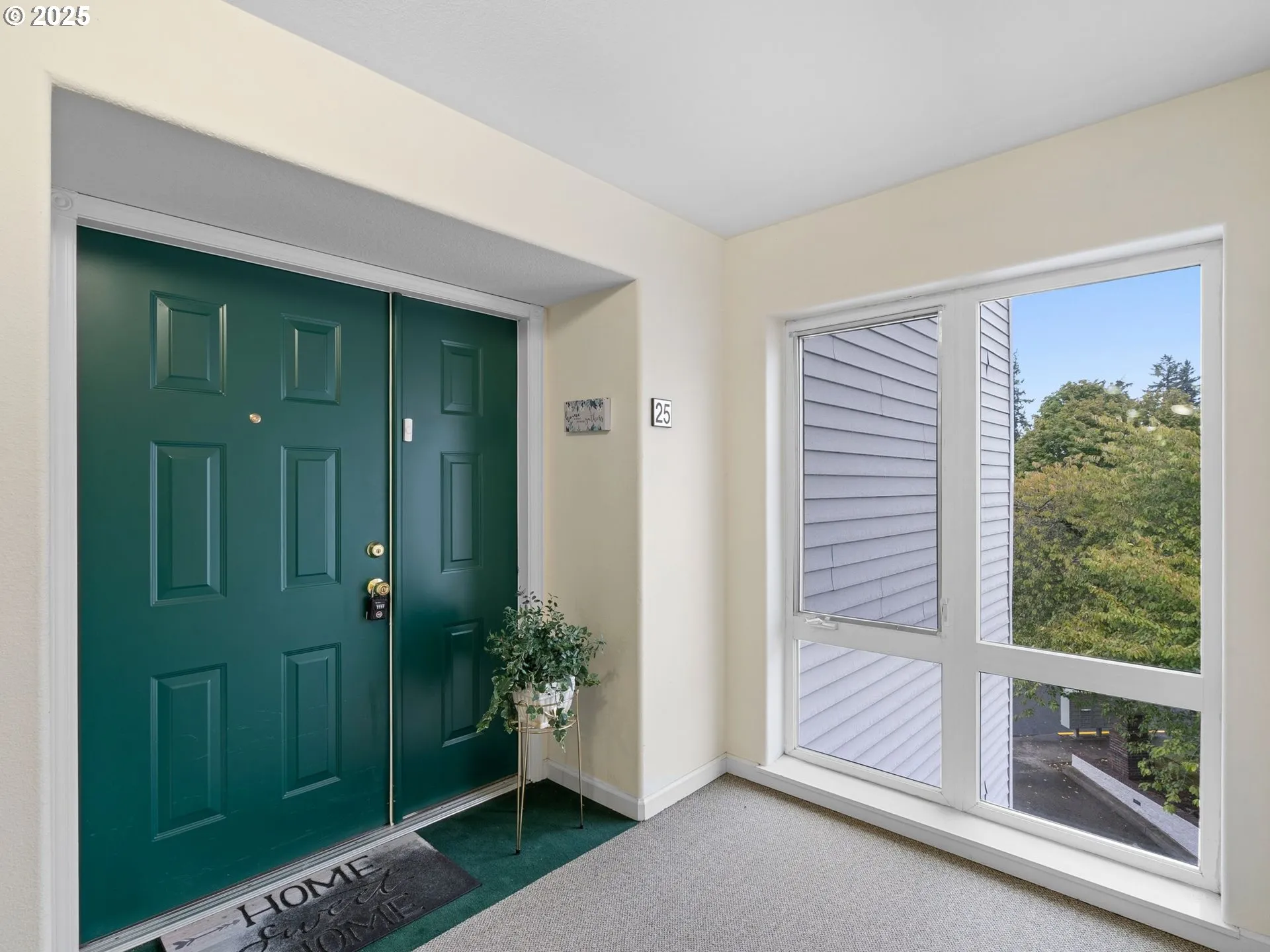 Entrance/Foyer